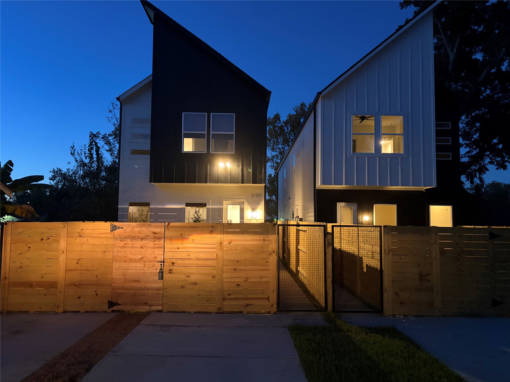 2118 Creston Drive, #A/B, Houston, TX 77026