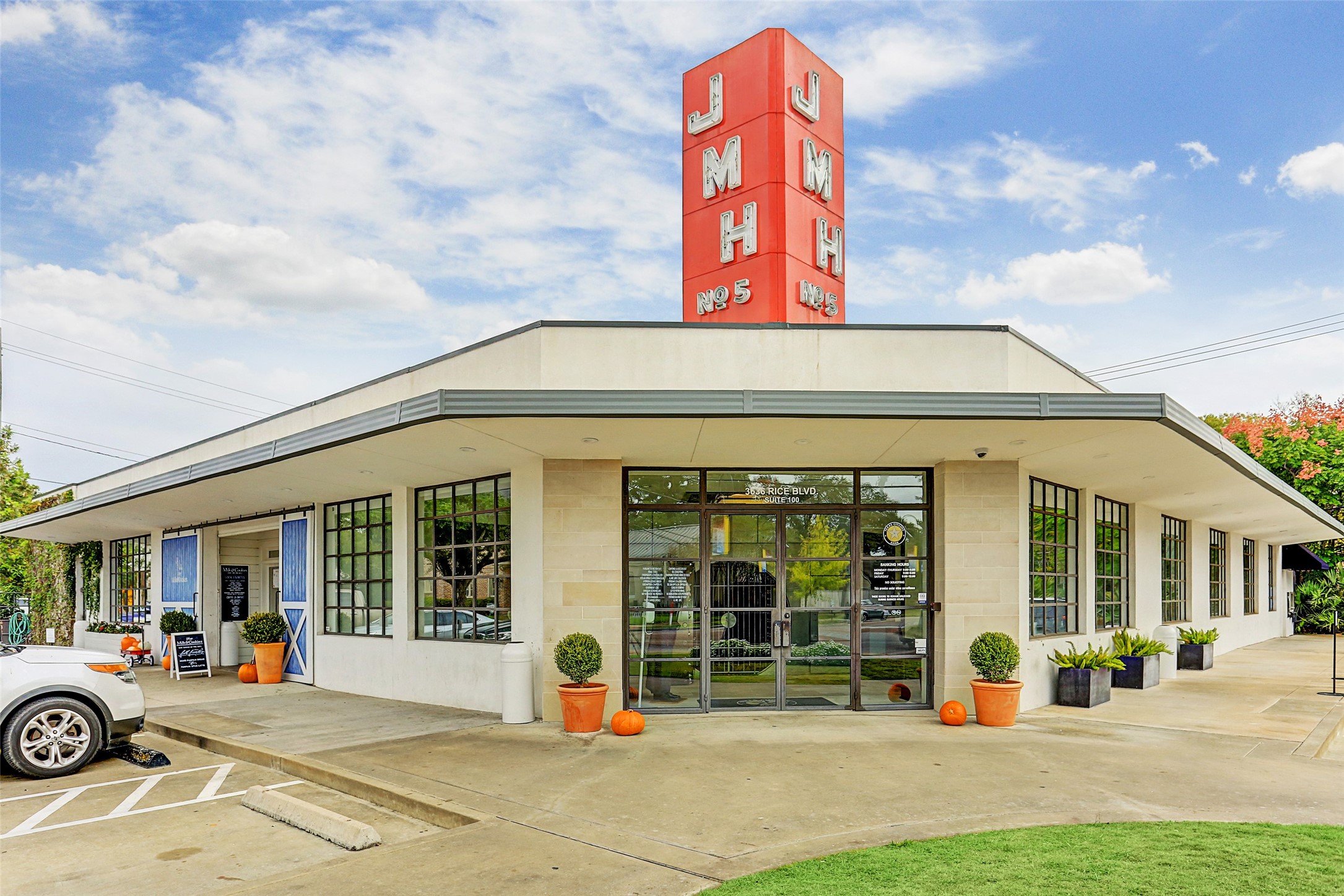 A beloved Houston dining destination offering a charming atmosphere, beautiful garden setting, and delightful dining experience.