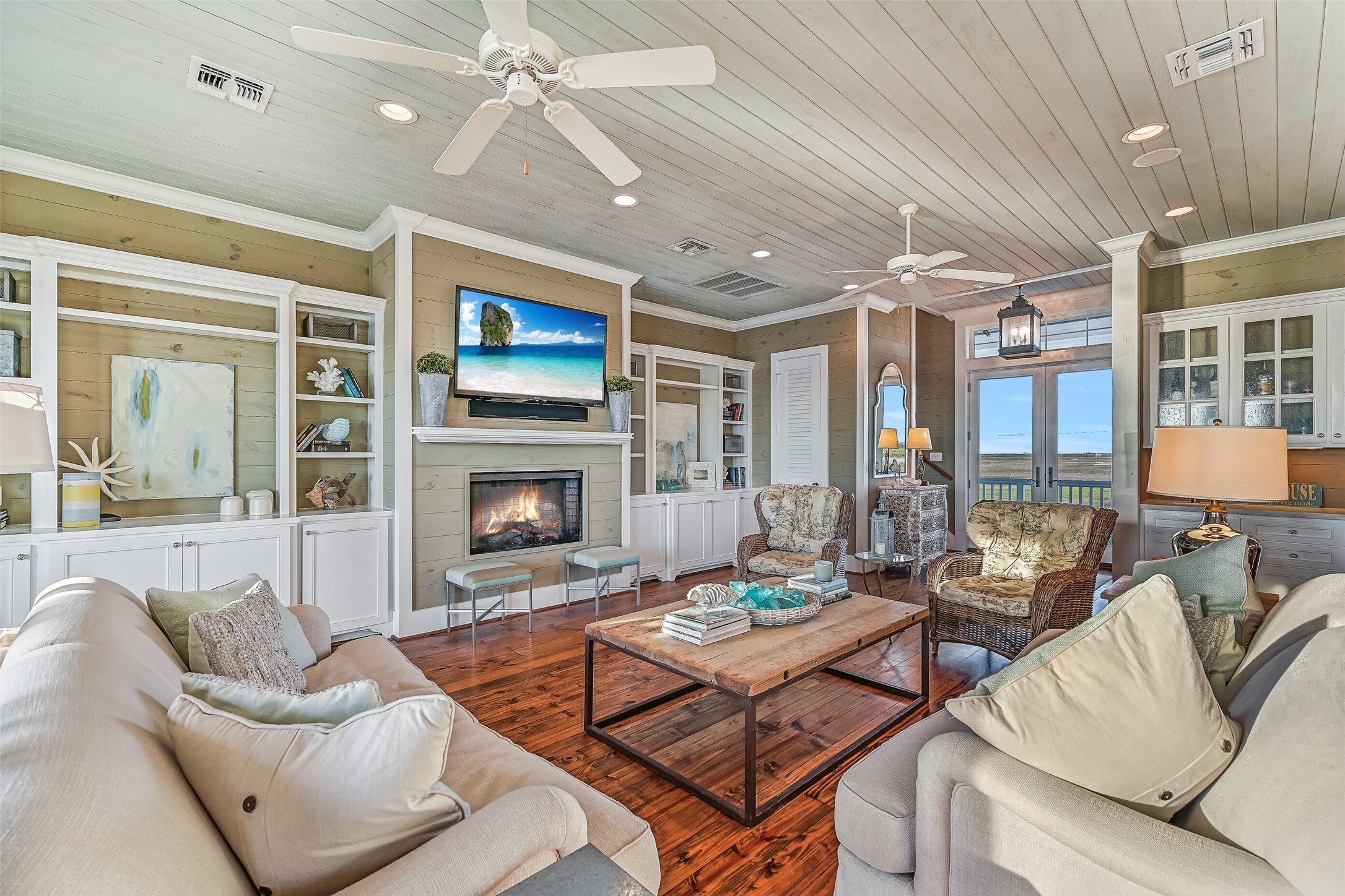 2910 11 Mile Road, Galveston, TX 77554