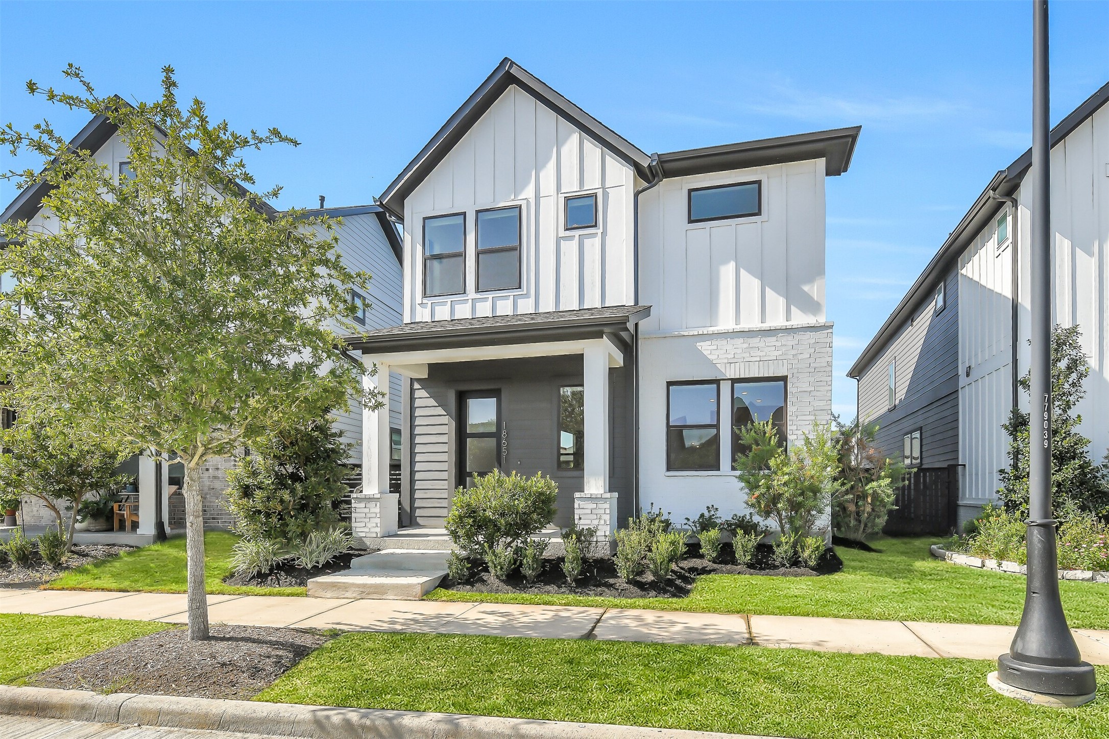 18651 Parkland Row Drive, Cypress, TX 77433