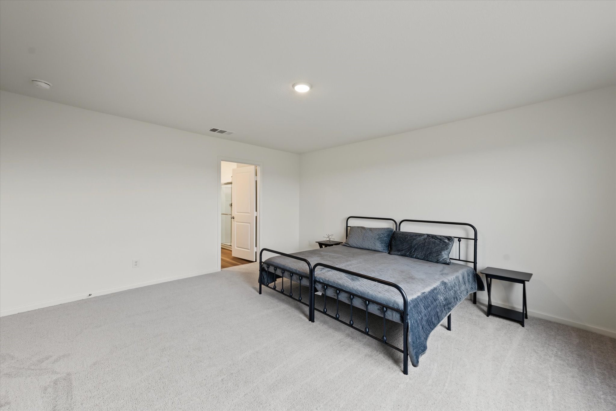 Primary Bedroom - Upstairs - Furniture Included