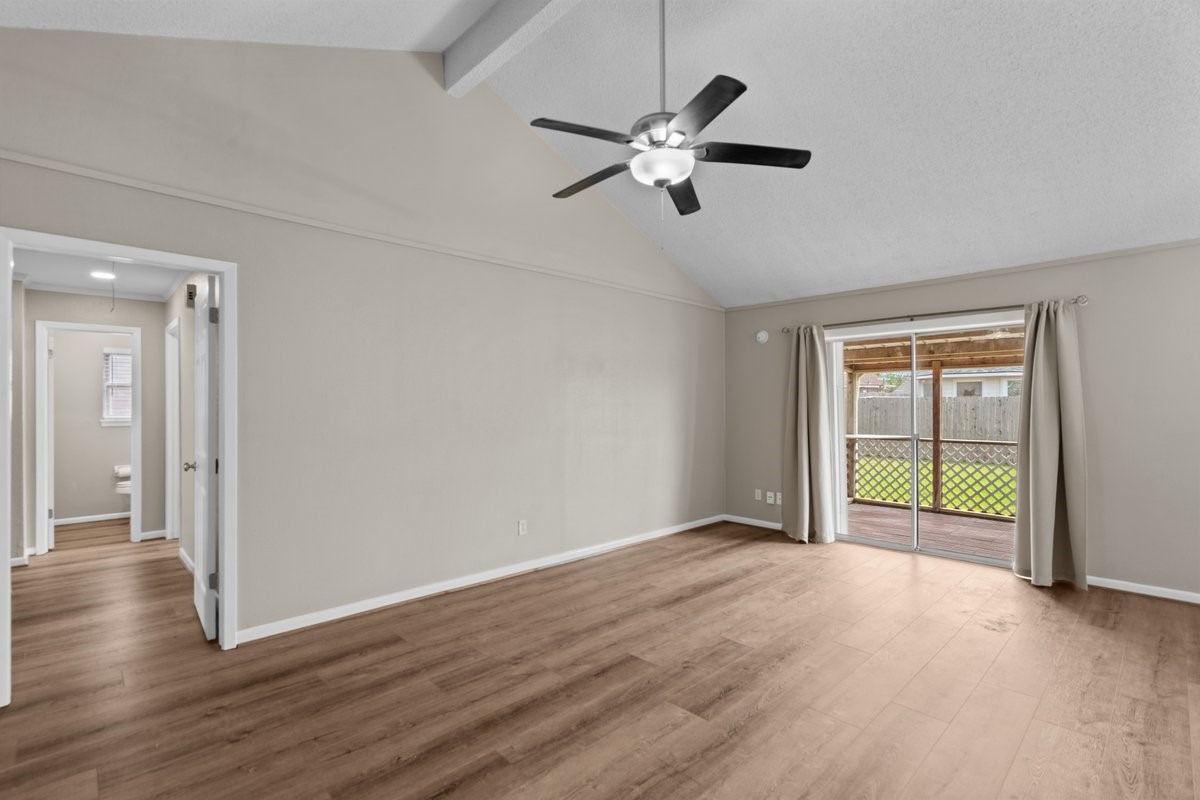 2813 33rd Avenue N, Texas City, TX 77590