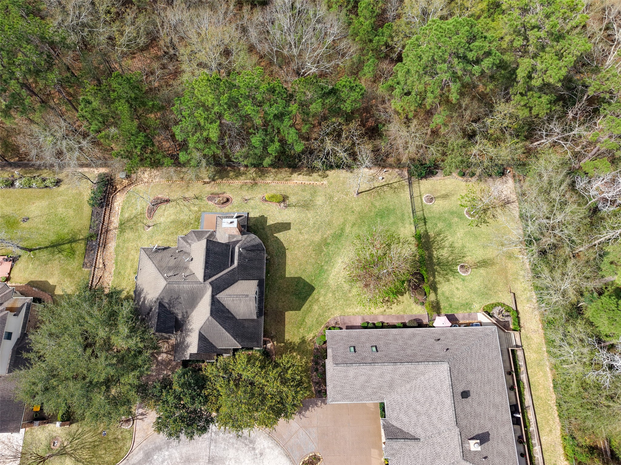 Spacious property with a large, well-maintained lawn backing to natural reserve providing privacy. Ideal for those seeking a tranquil, natural setting.