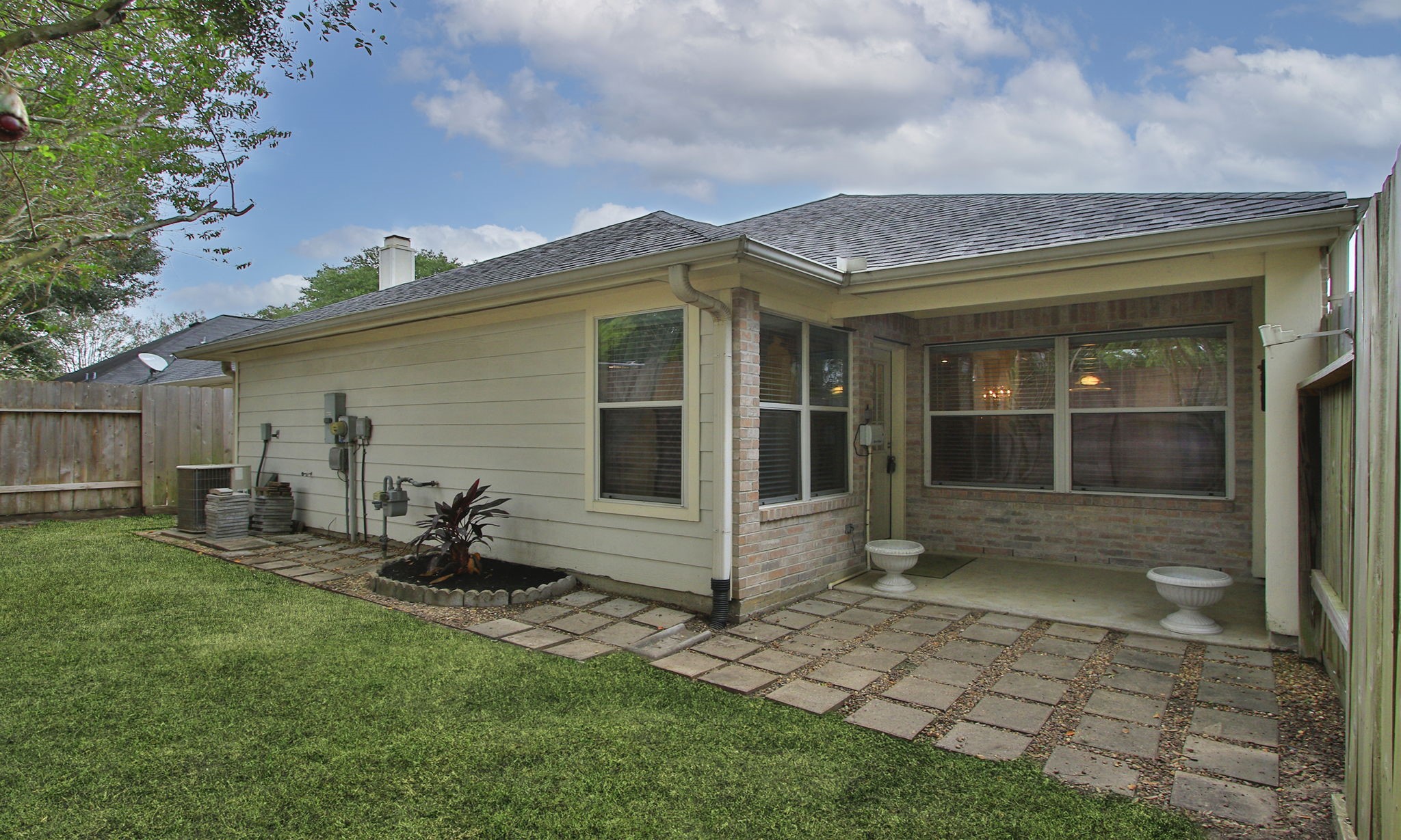 15839 Collinsville Drive, Tomball, TX 77377