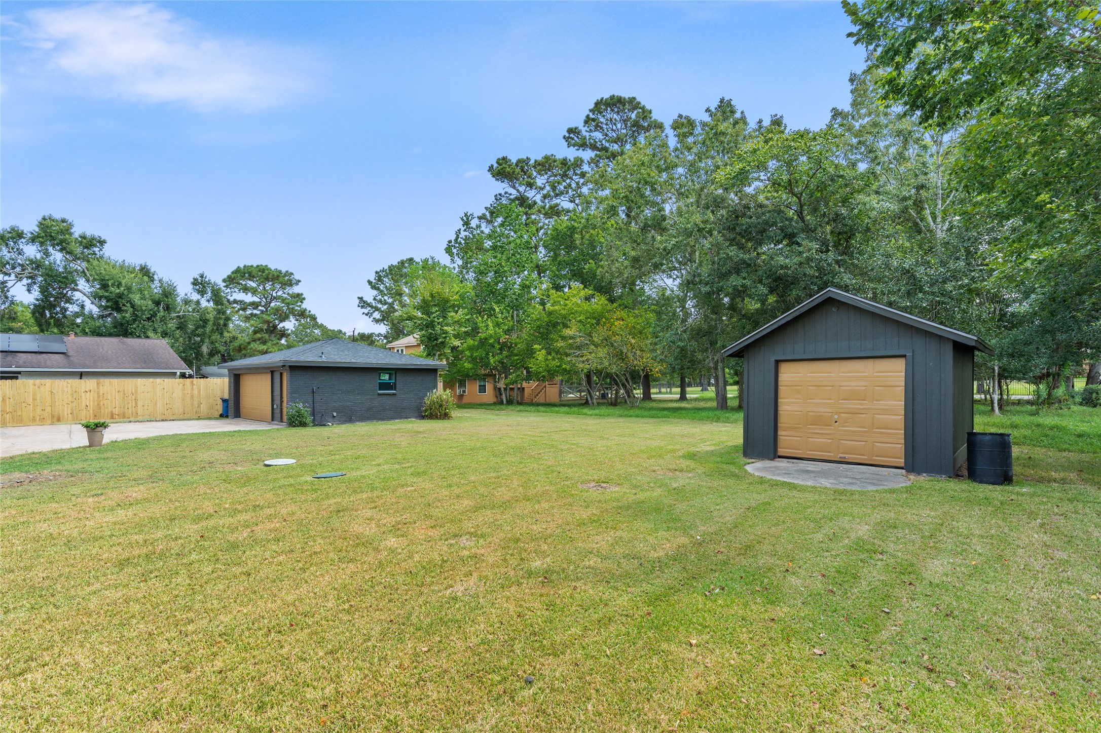 12217 Pine Lane, Dickinson, TX 77539