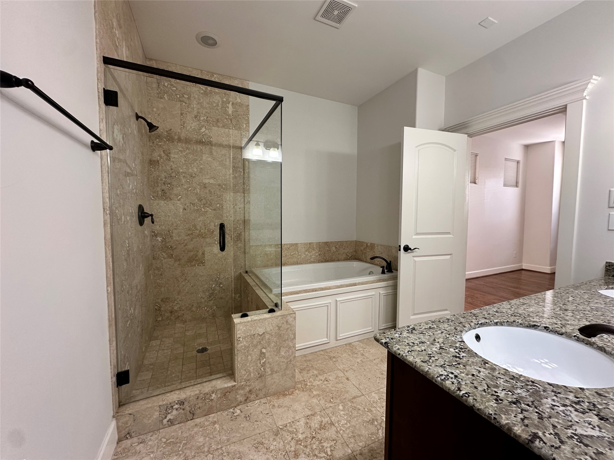 615 W 27th Street, #B, Houston, TX 77008
