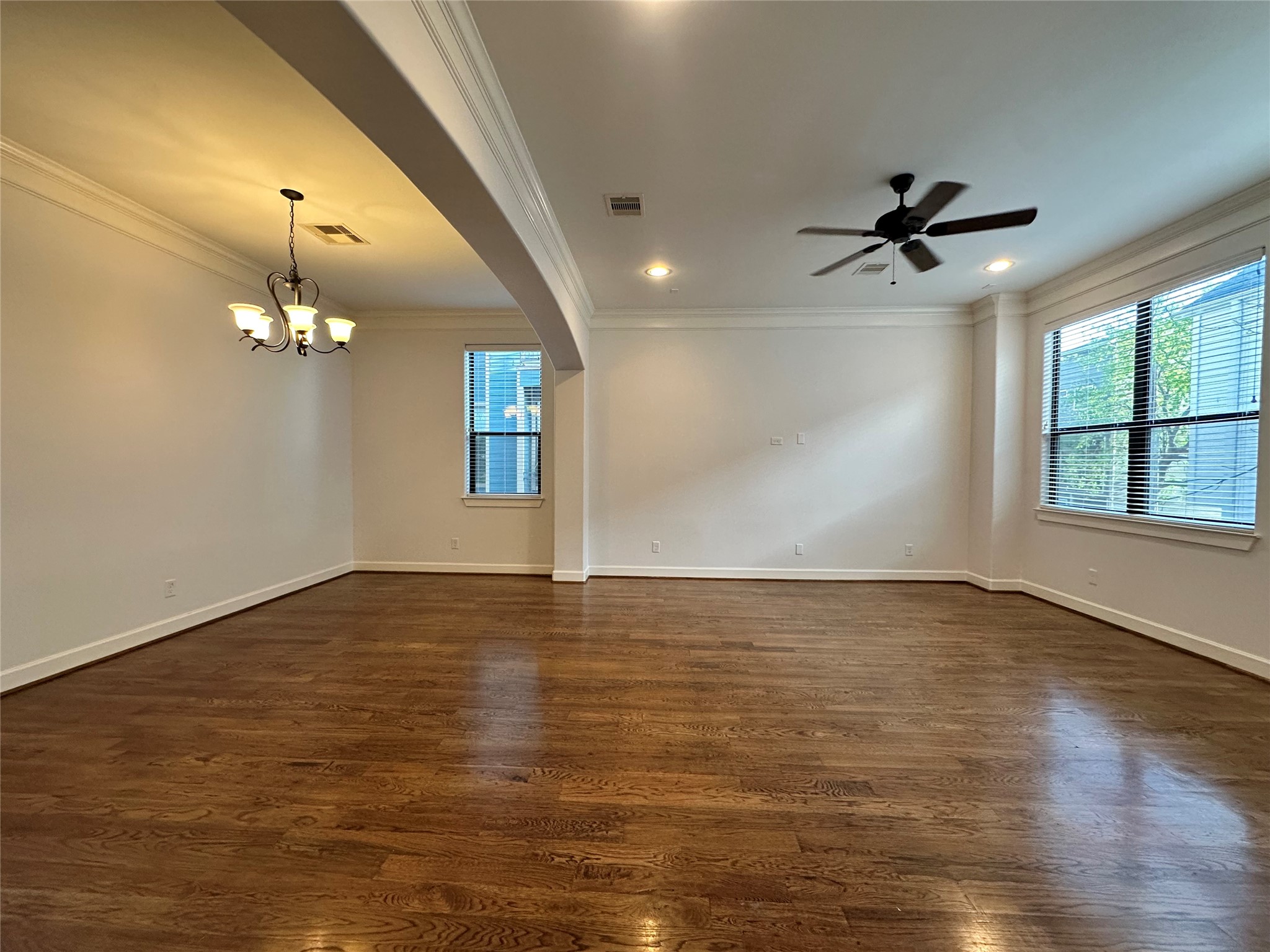 615 W 27th Street, #B, Houston, TX 77008 615 W 27th Street, #B, Houston, TX 77008