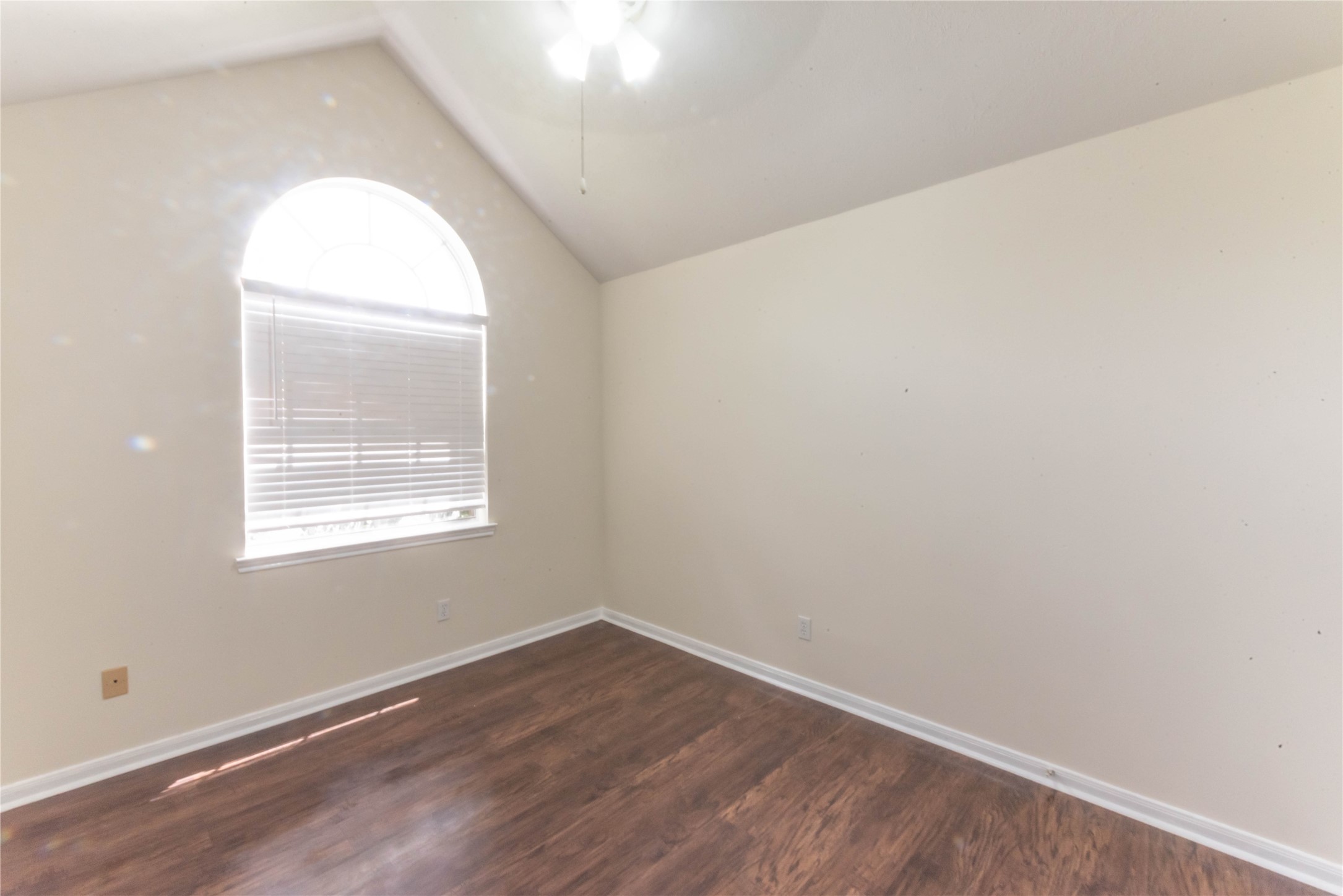 2106 Ledgecrest Drive, Houston, TX 77038