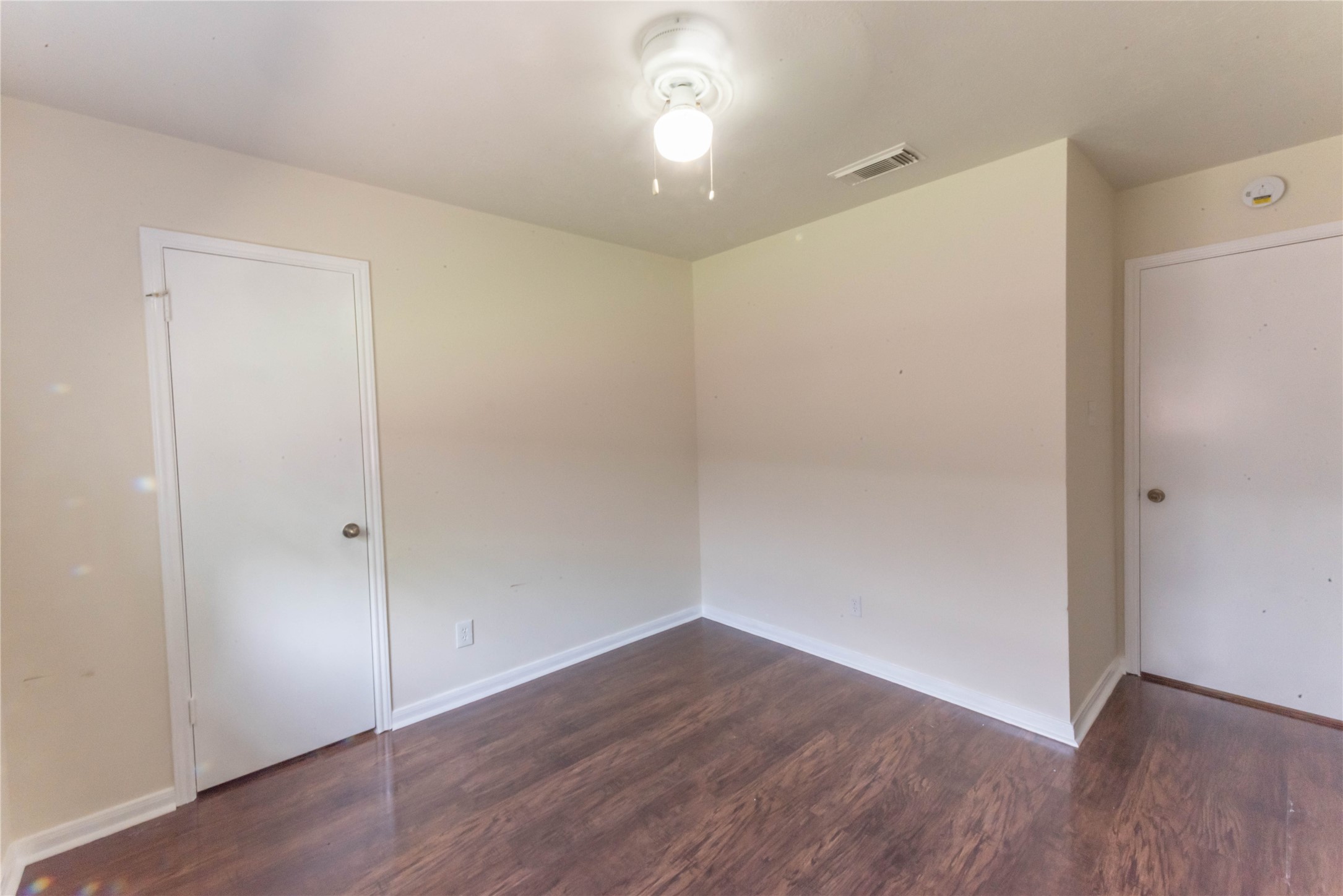 2106 Ledgecrest Drive, Houston, TX 77038