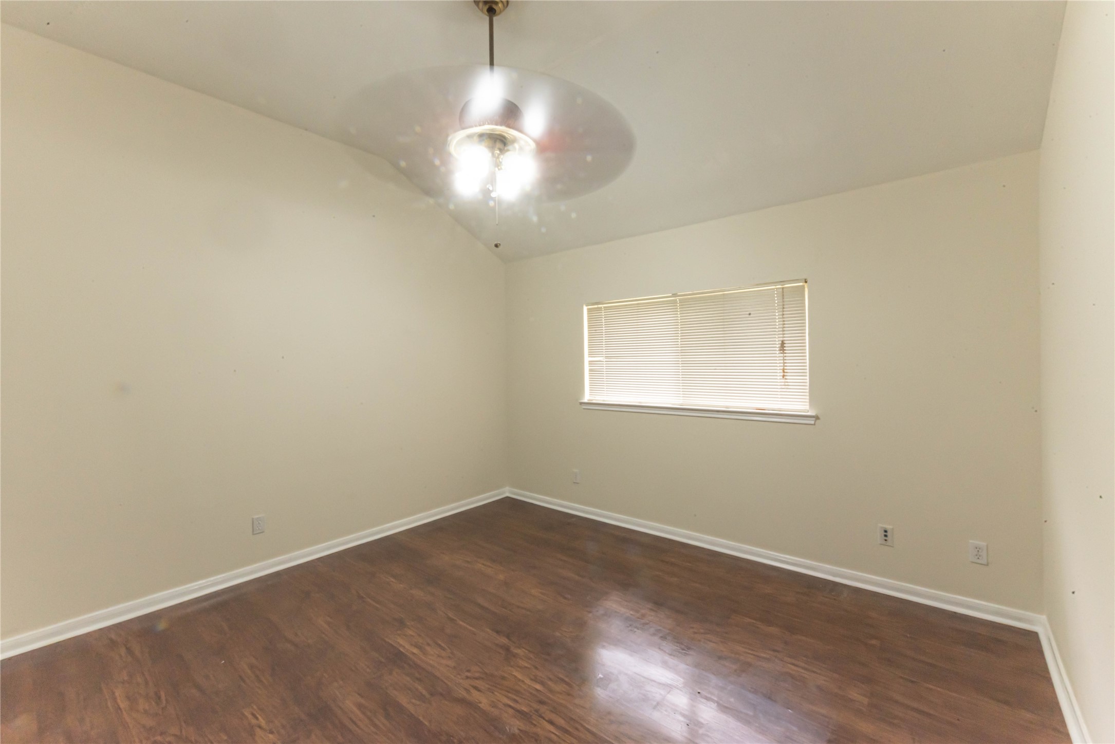 2106 Ledgecrest Drive, Houston, TX 77038