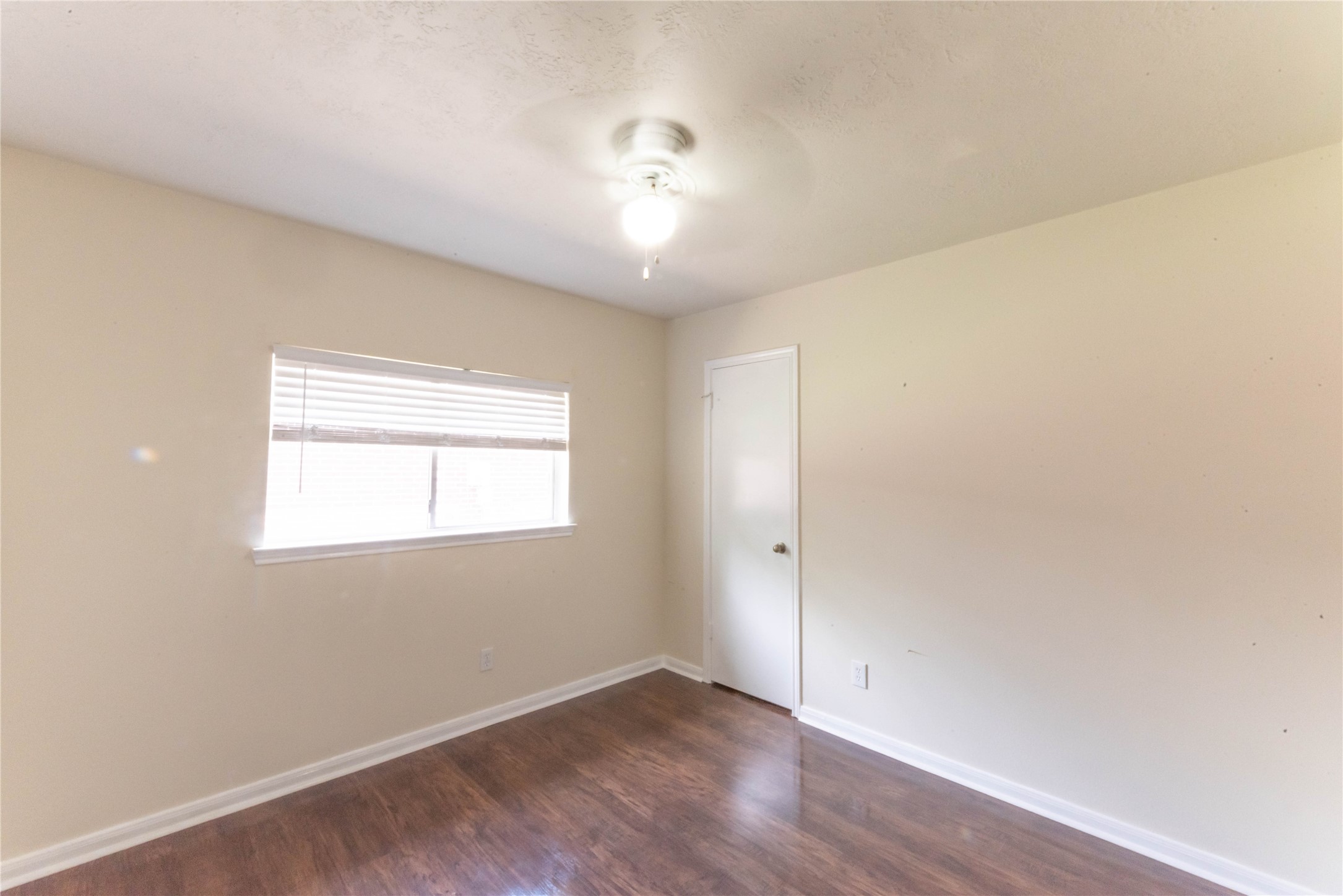 2106 Ledgecrest Drive, Houston, TX 77038