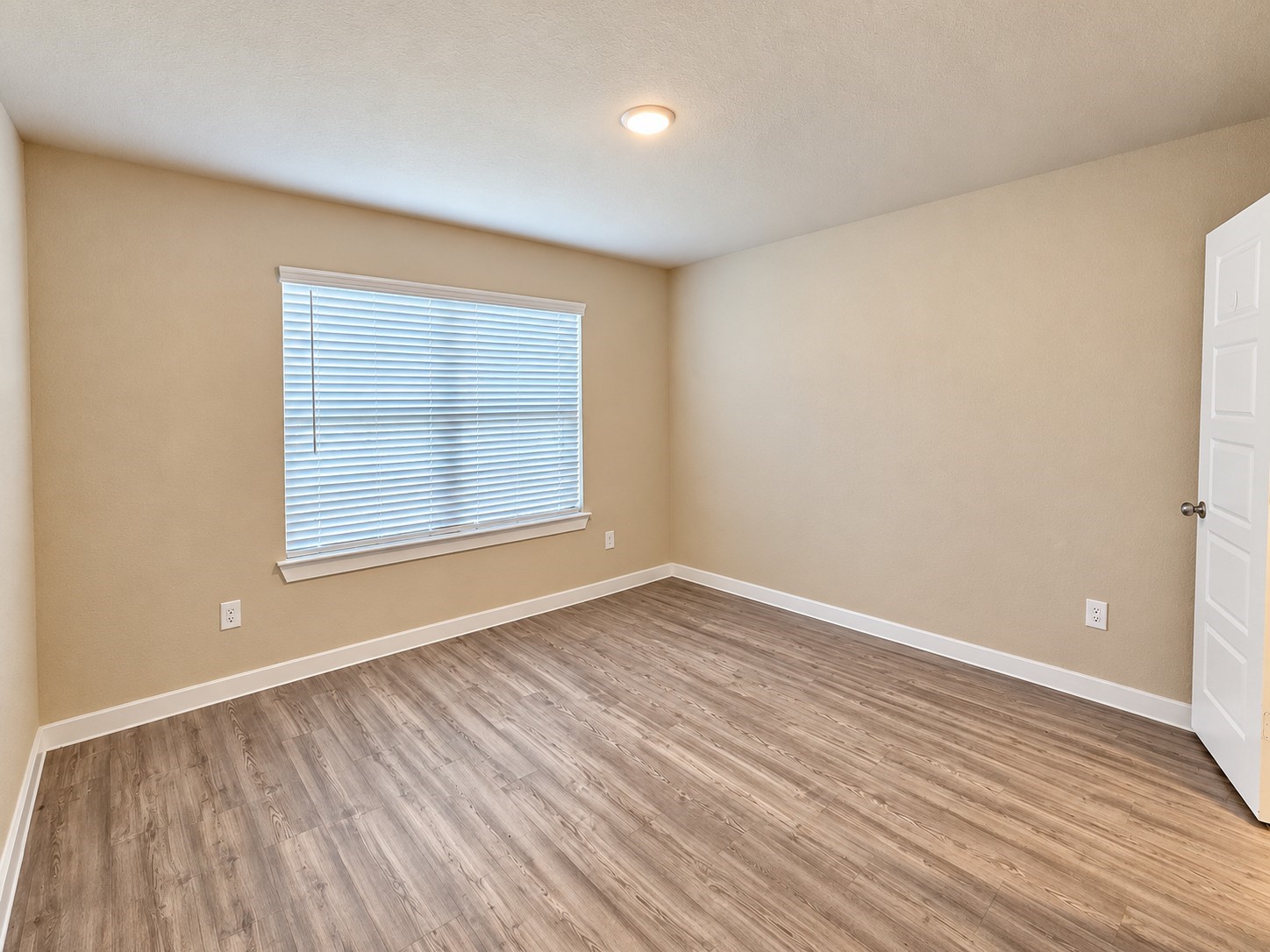 5249 Fleming Street, La Marque, TX 77568