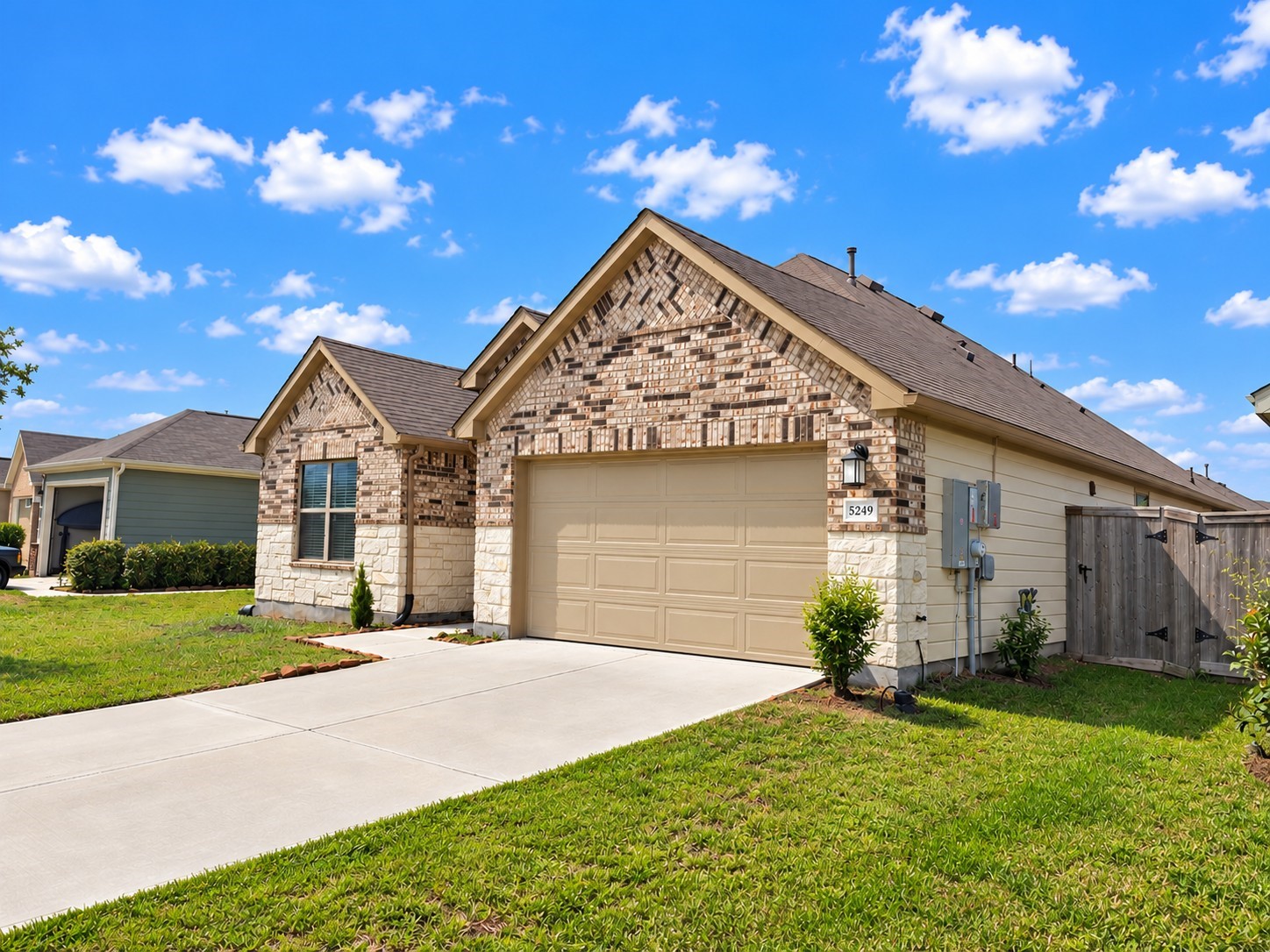 5249 Fleming Street, La Marque, TX 77568 5249 Fleming Street, La Marque, TX 77568