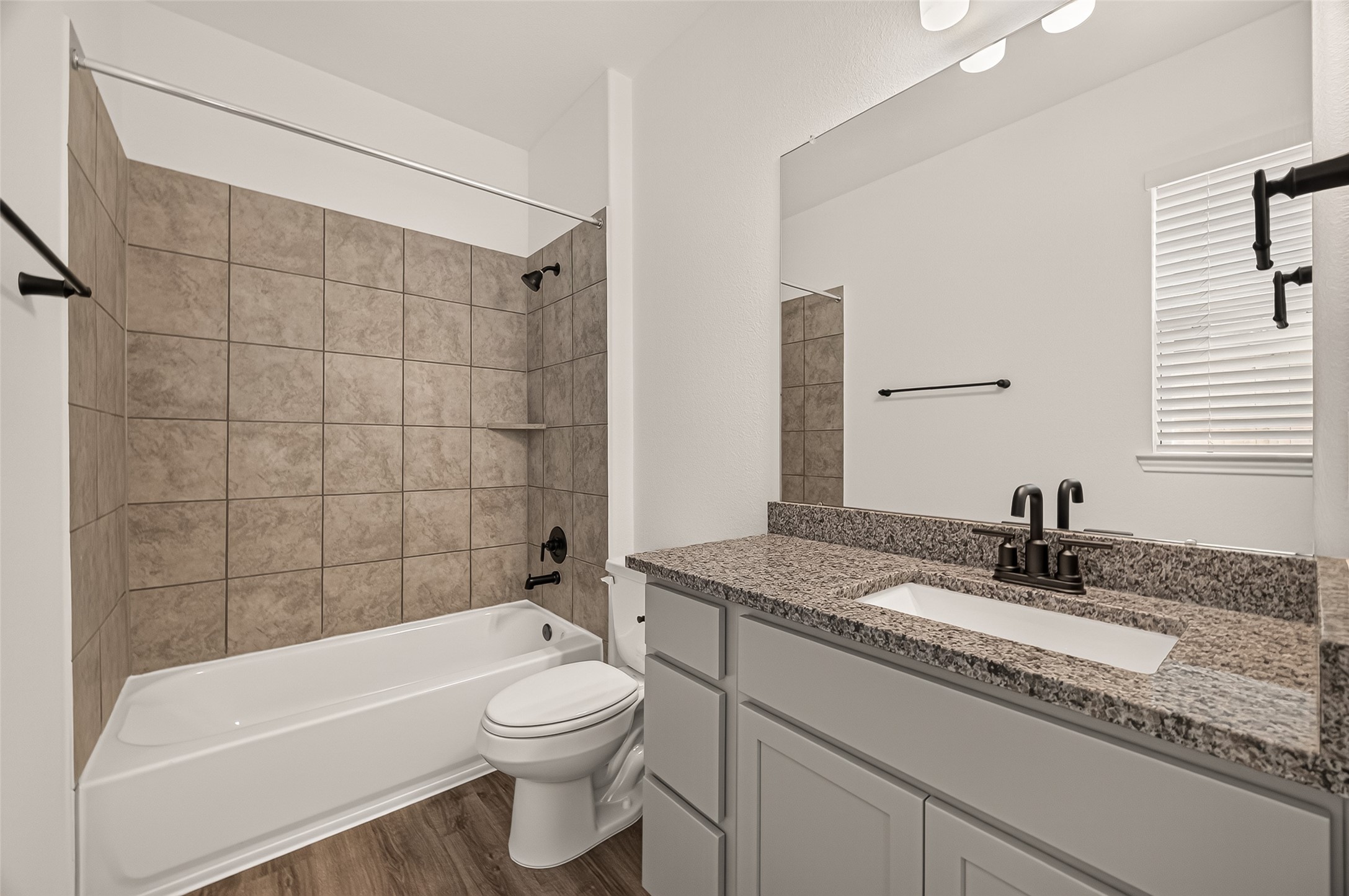 2814 Rockwood Drive, Iowa Colony, TX 77583