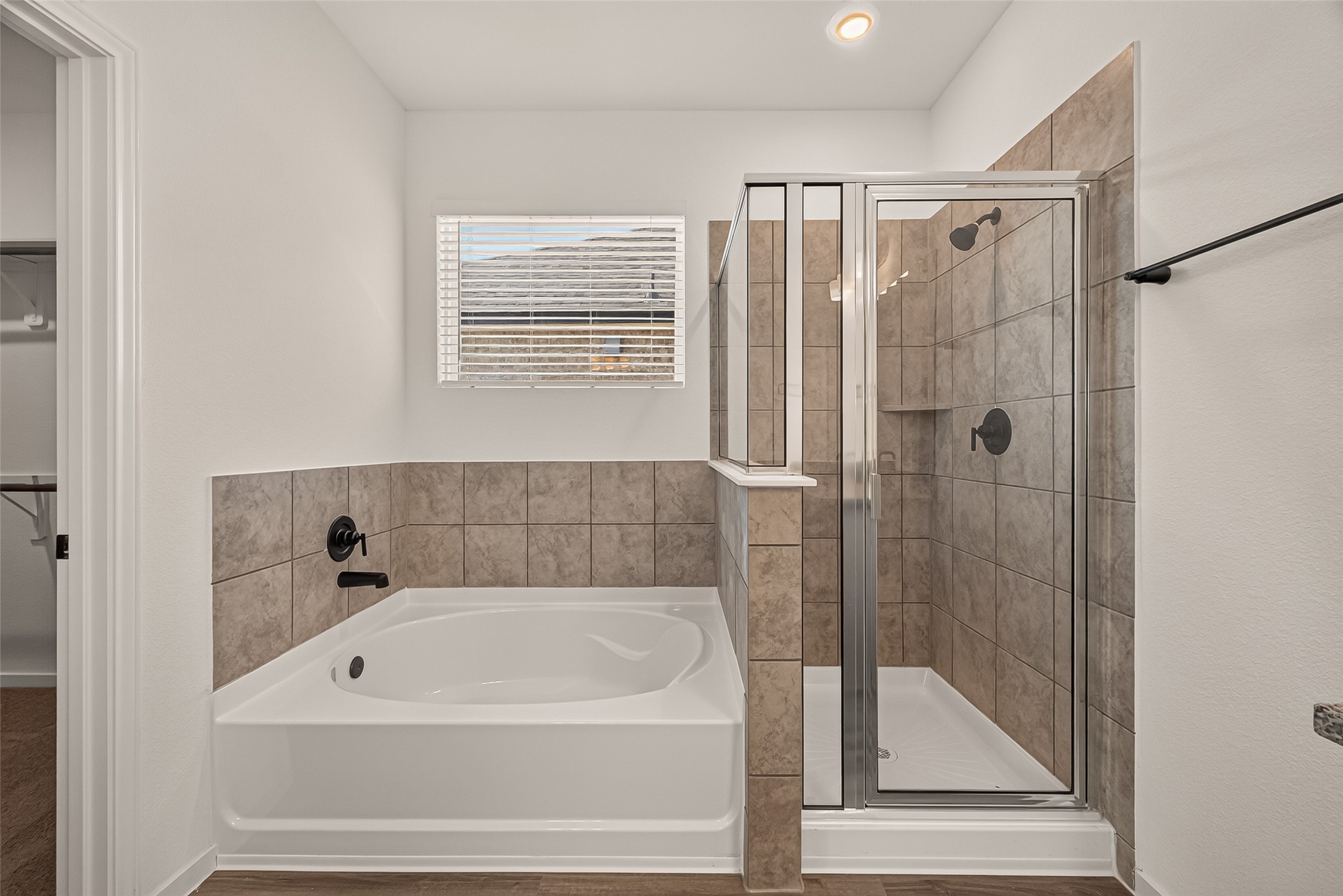 2814 Rockwood Drive, Iowa Colony, TX 77583