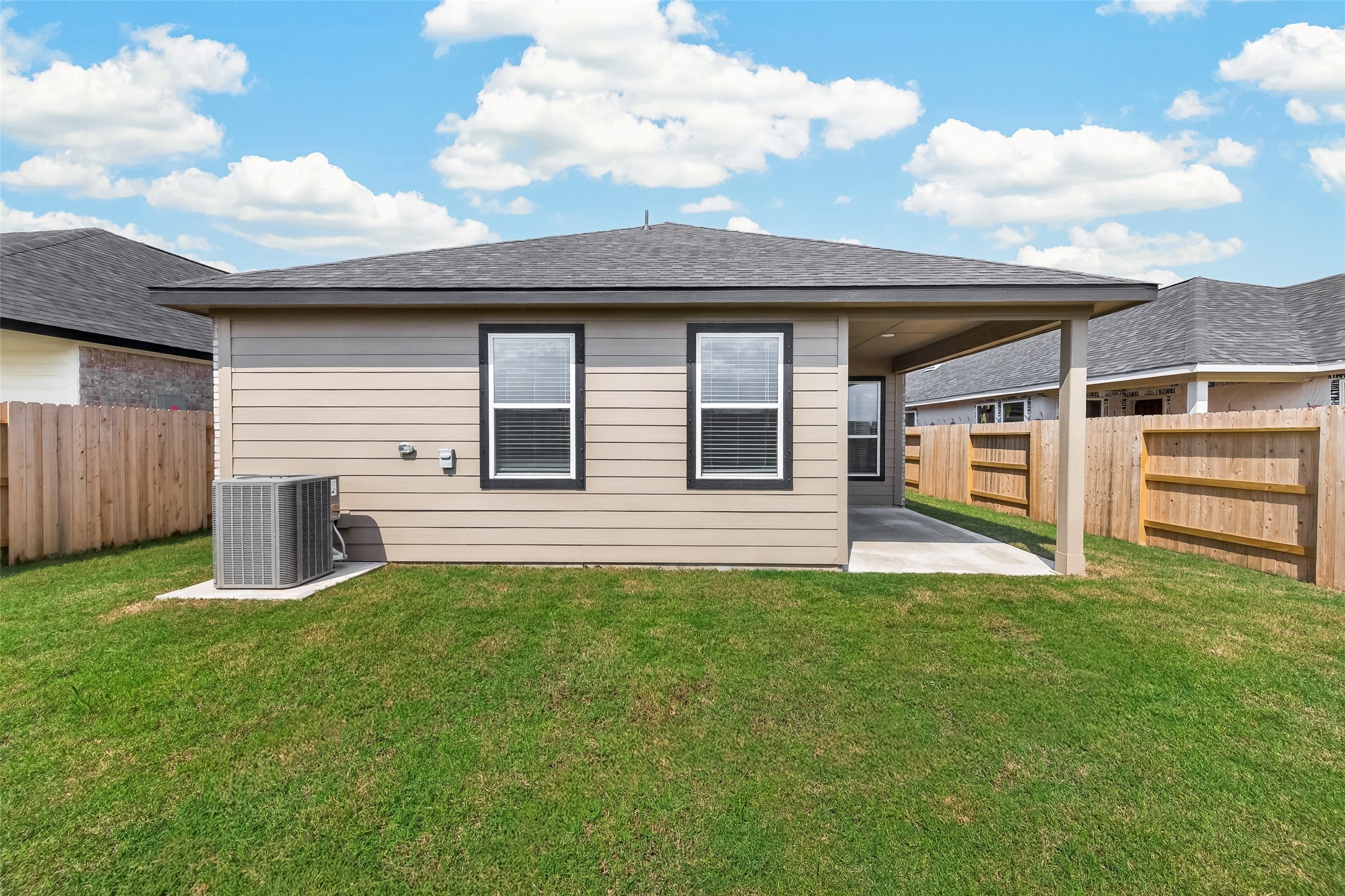 2814 Rockwood Drive, Iowa Colony, TX 77583