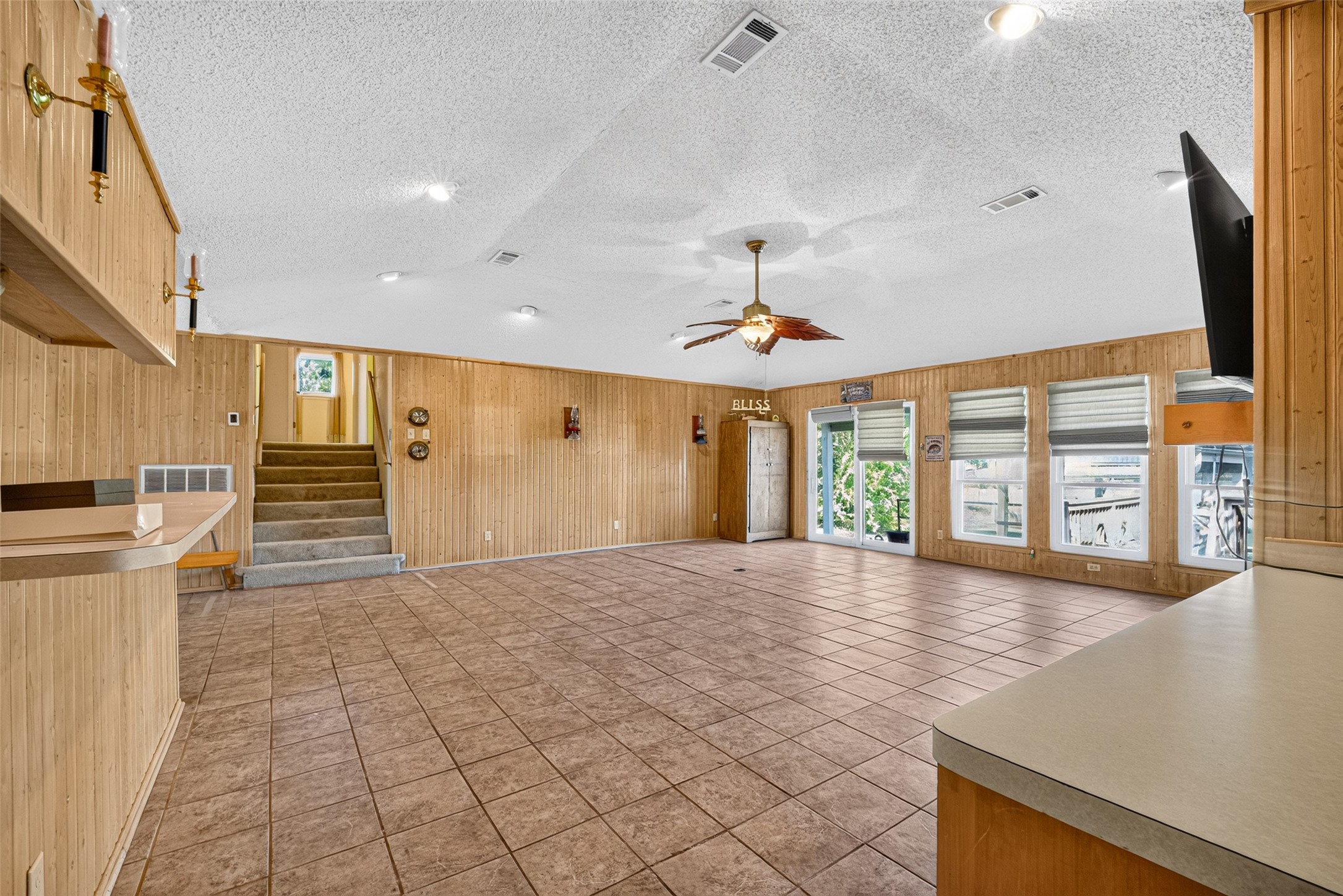 3726 18th Street N, Texas City, TX 77590
