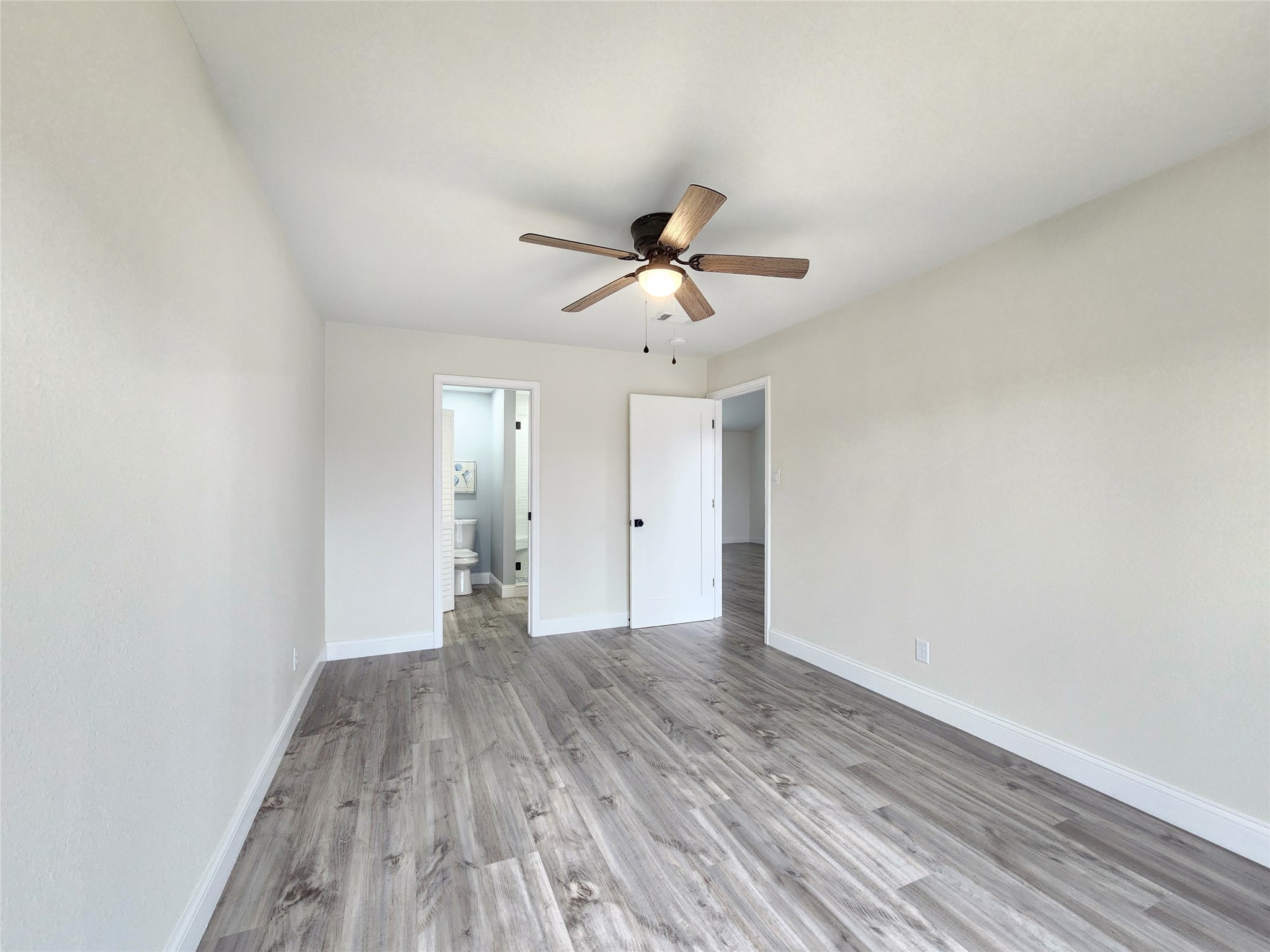 288 Ling Street, Bayou Vista, TX 77563