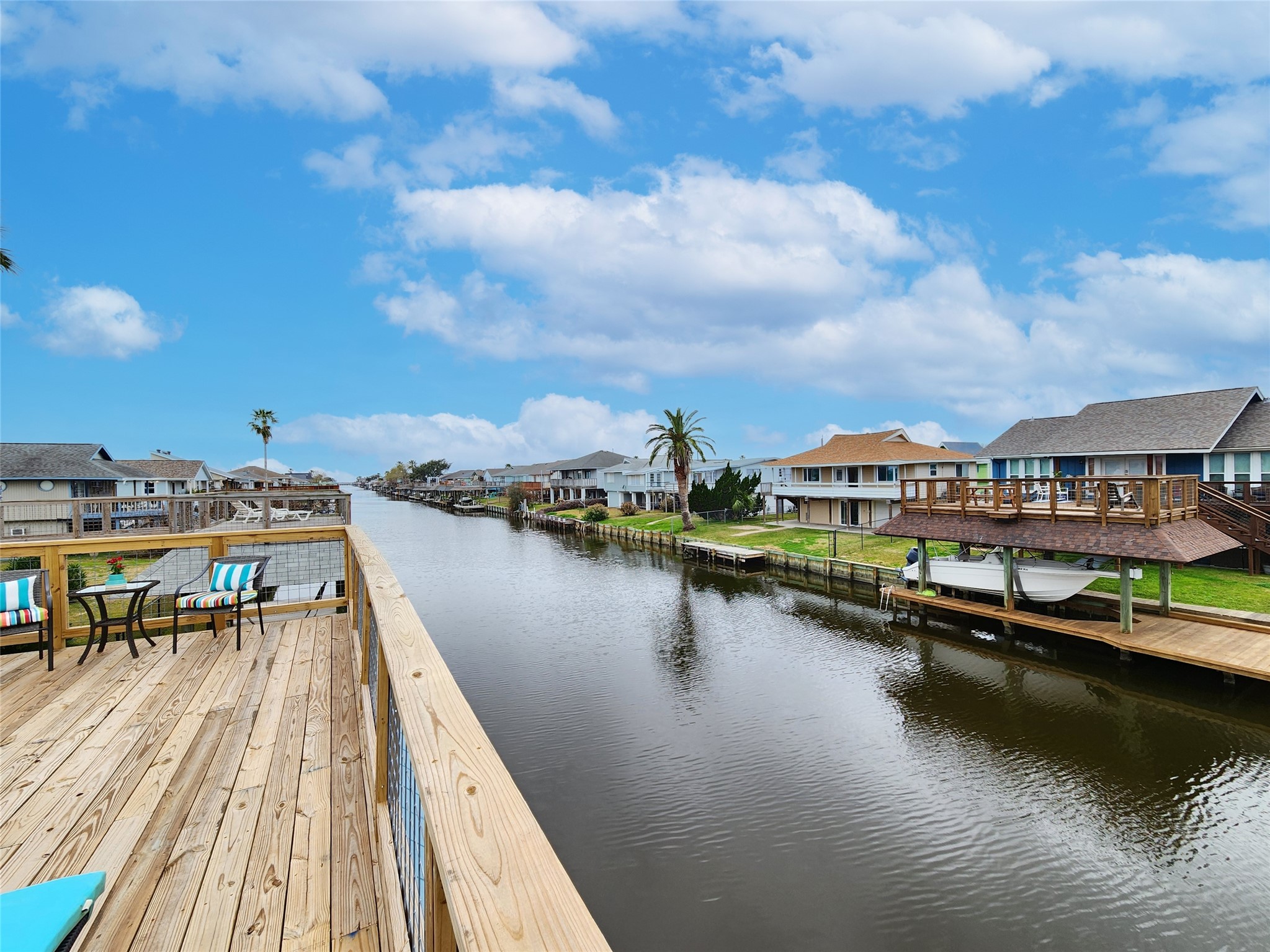 288 Ling Street, Bayou Vista, TX 77563