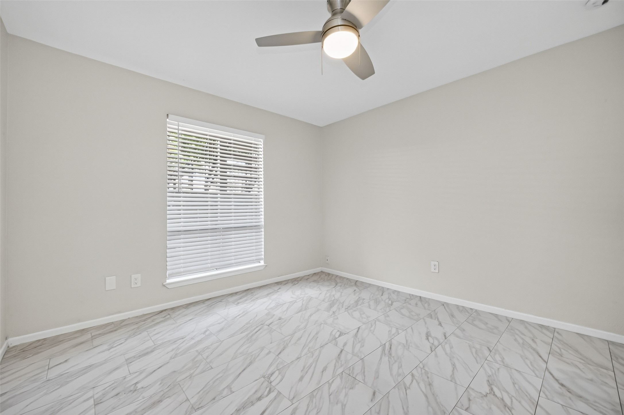 5929 Queensloch Drive, #131, Houston, TX 77096