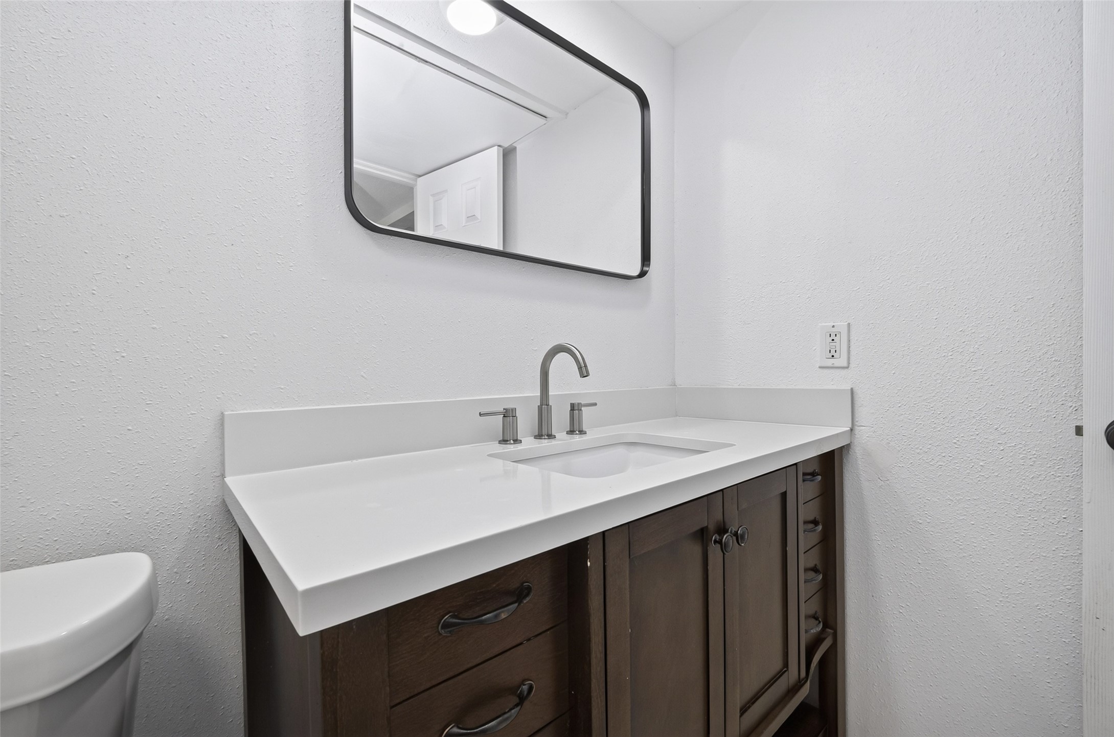 5929 Queensloch Drive, #131, Houston, TX 77096