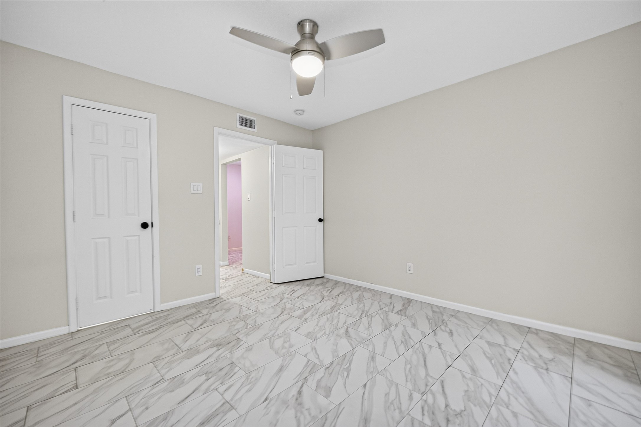 5929 Queensloch Drive, #131, Houston, TX 77096