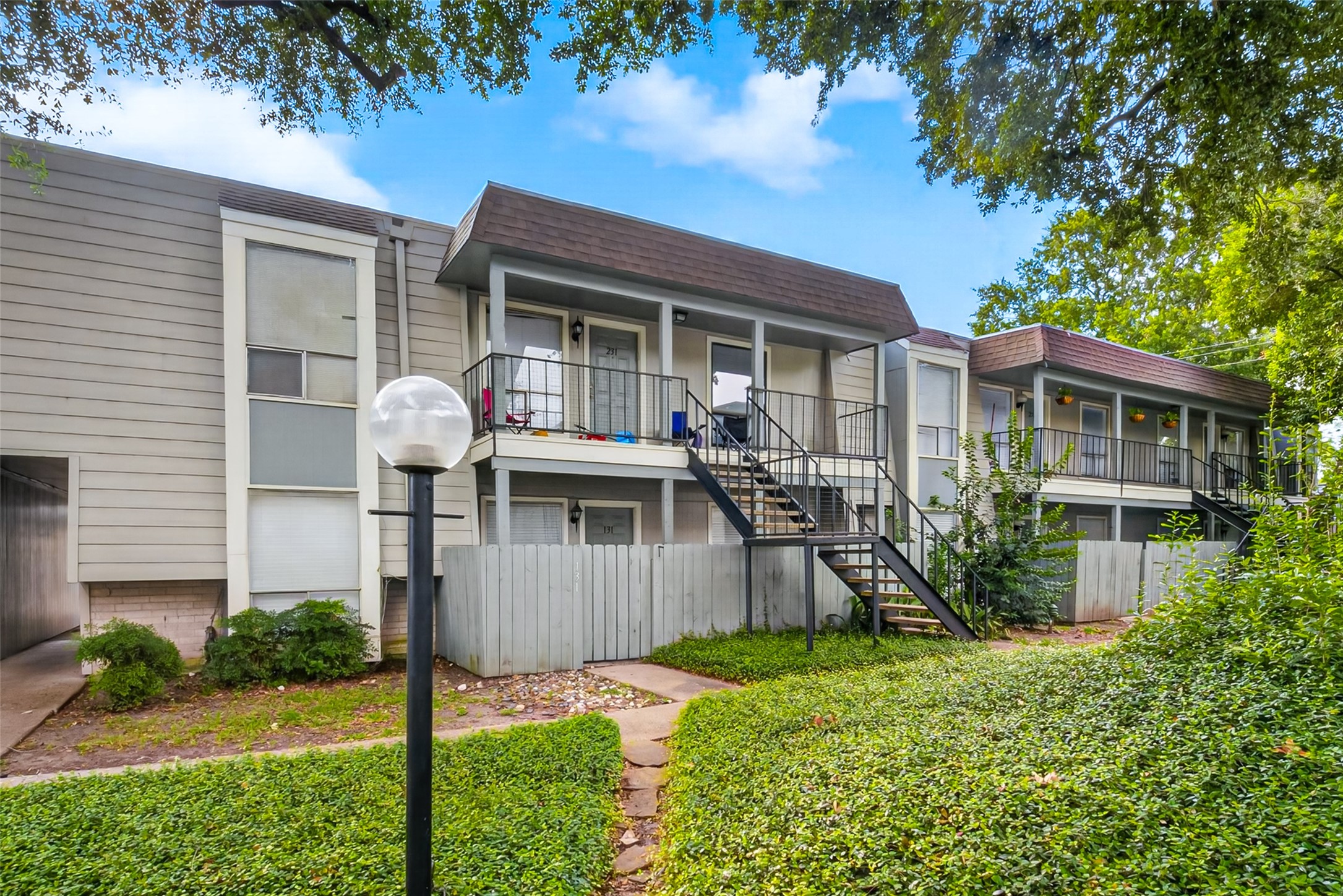 5929 Queensloch Drive, #131, Houston, TX 77096 5929 Queensloch Drive, #131, Houston, TX 77096
