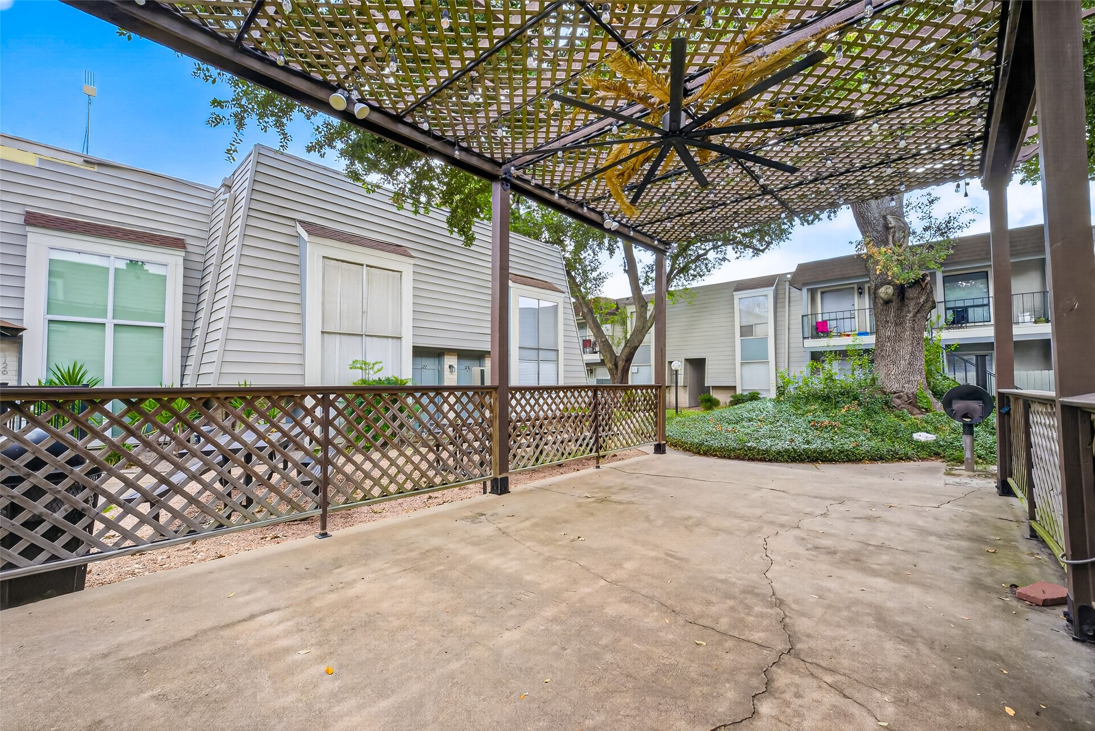 5929 Queensloch Drive, #131, Houston, TX 77096