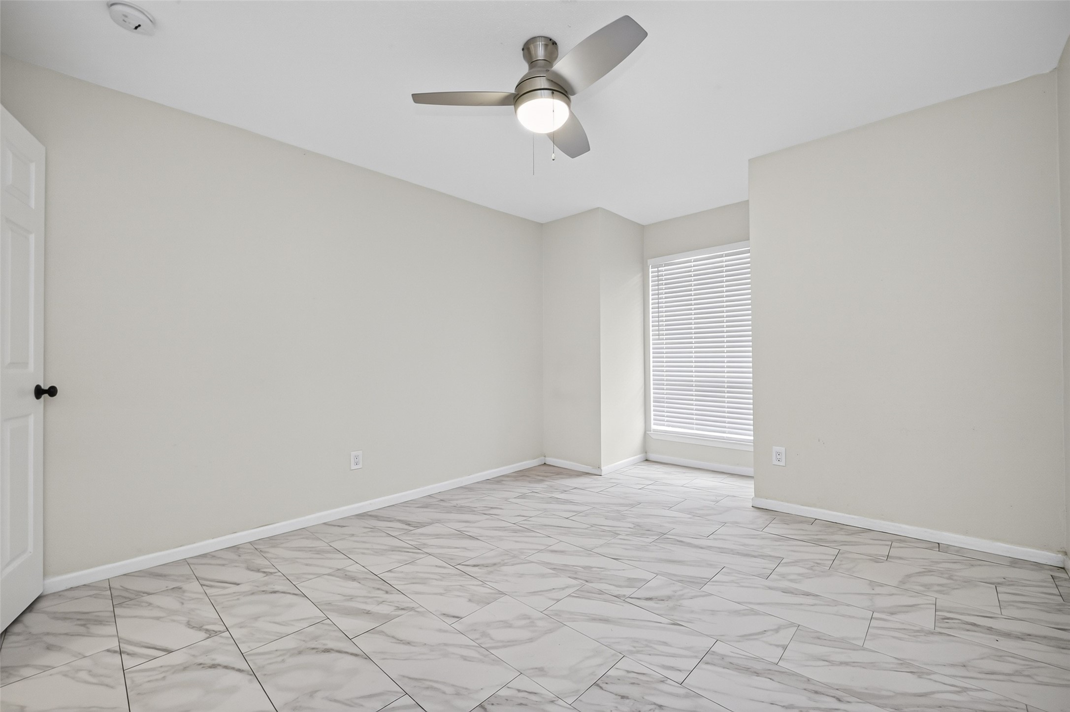 5929 Queensloch Drive, #131, Houston, TX 77096