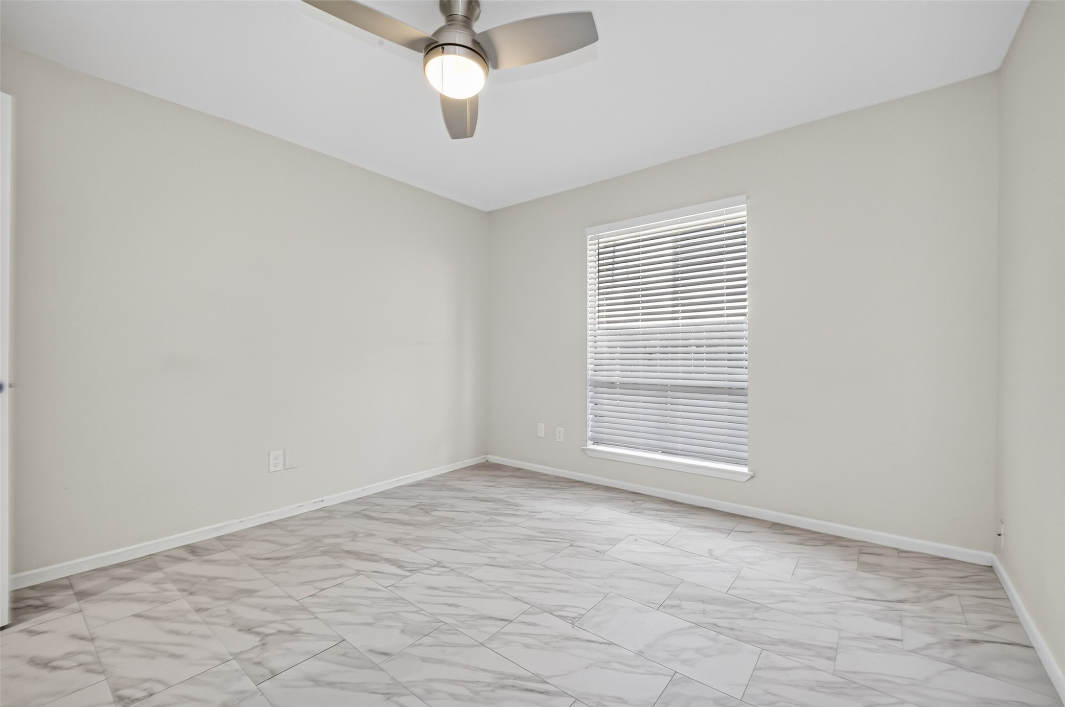 5929 Queensloch Drive, #131, Houston, TX 77096