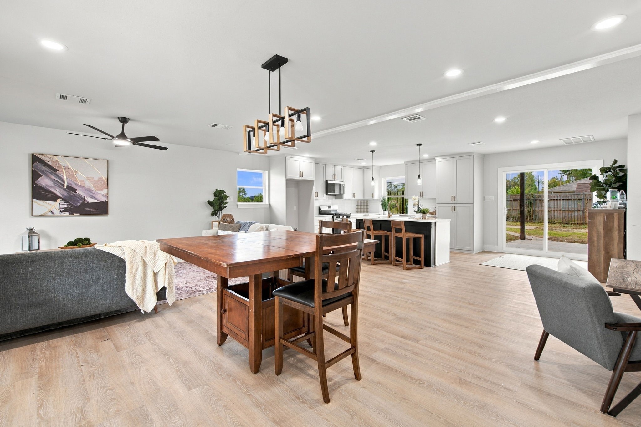 7734 Arrowhead Lane, Houston, TX 77075