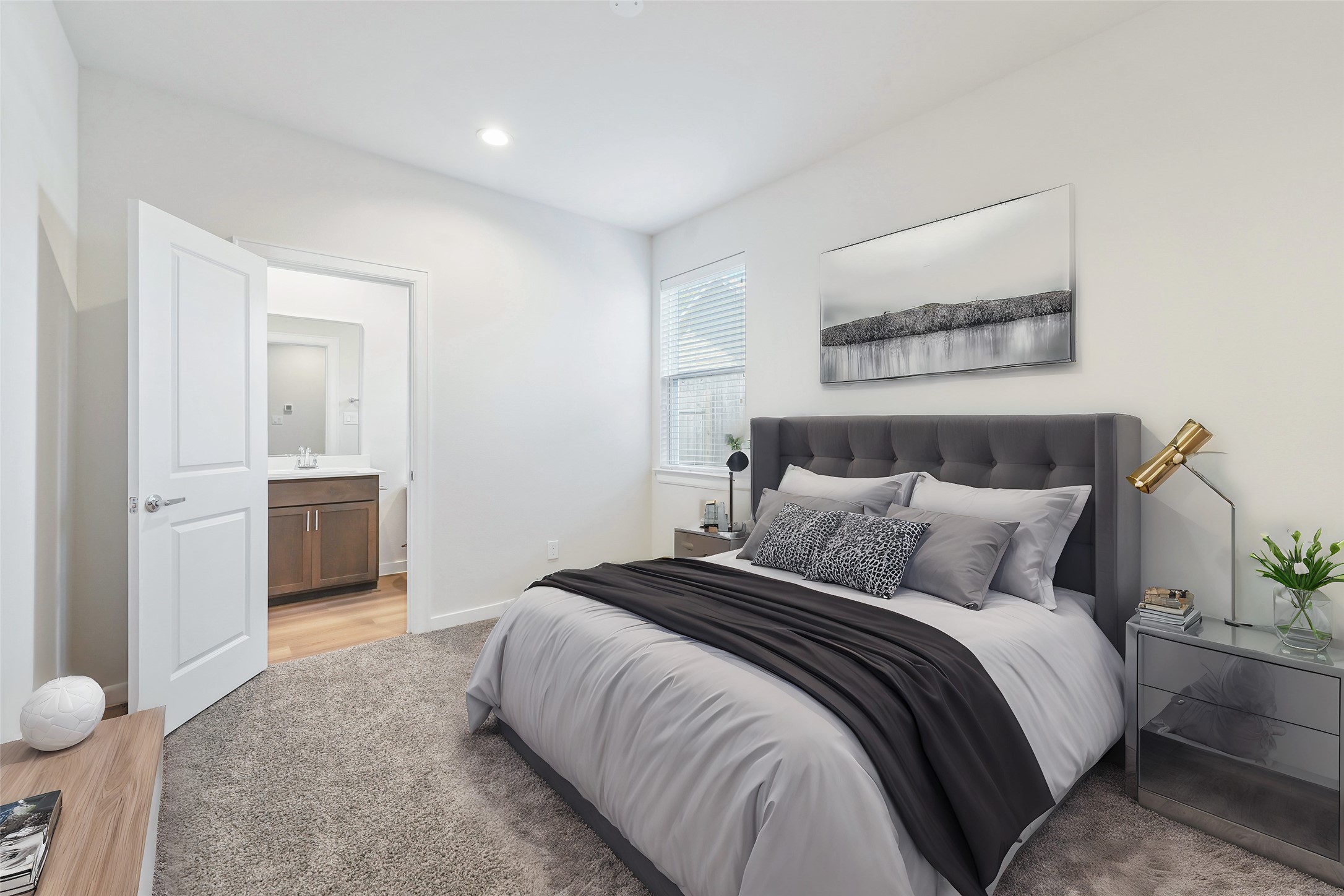 1st Floor Bedroom and ensuite Full Bathroom