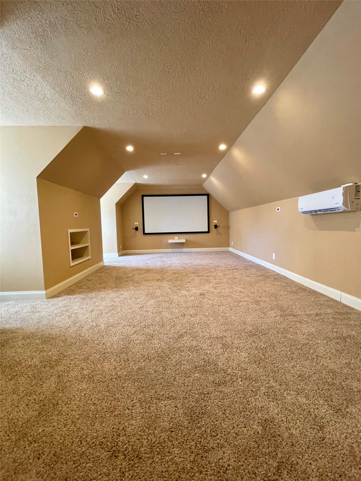 4138 Lakepointe Forest Drive, Seabrook, TX 77586