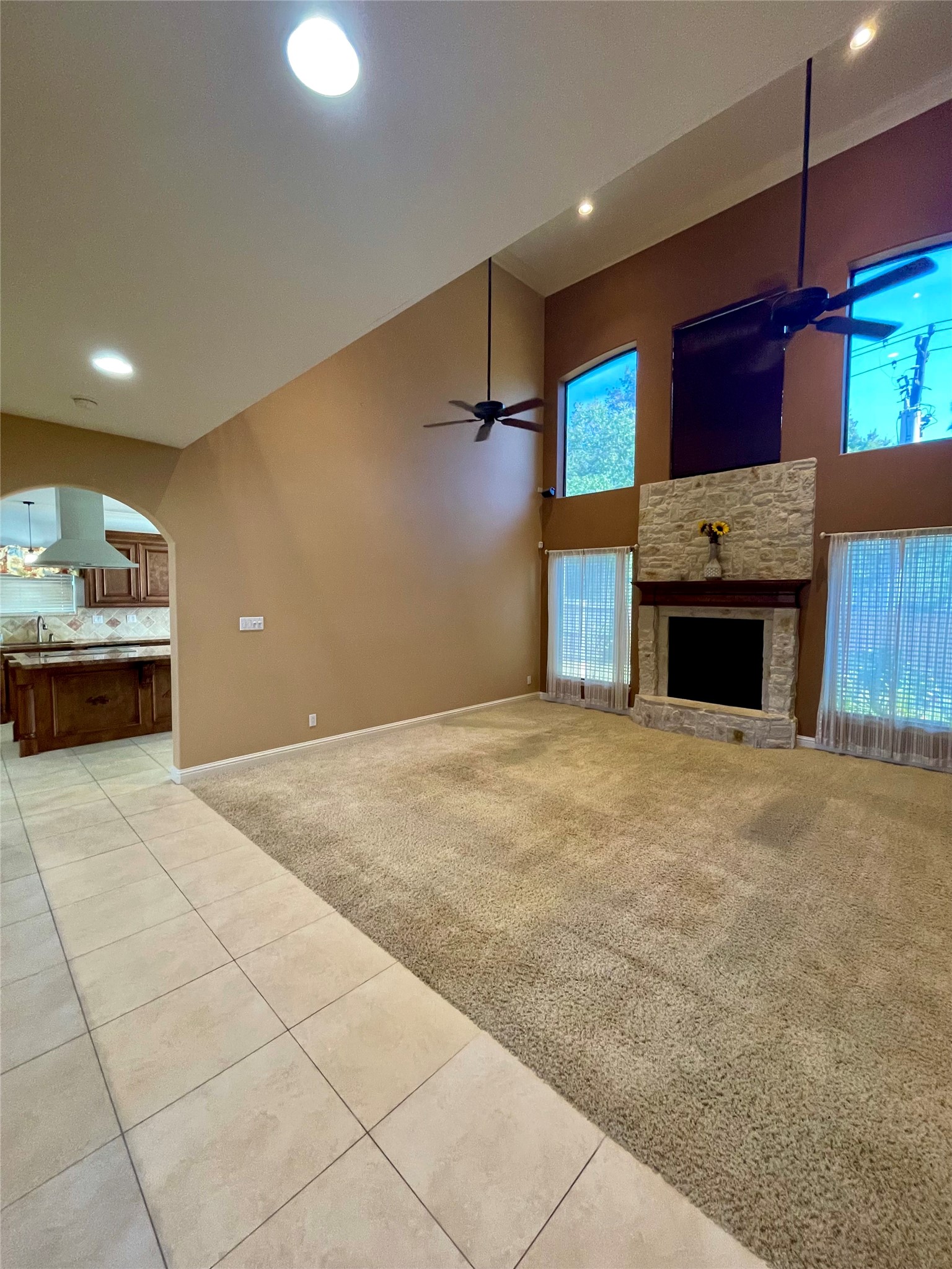 4138 Lakepointe Forest Drive, Seabrook, TX 77586