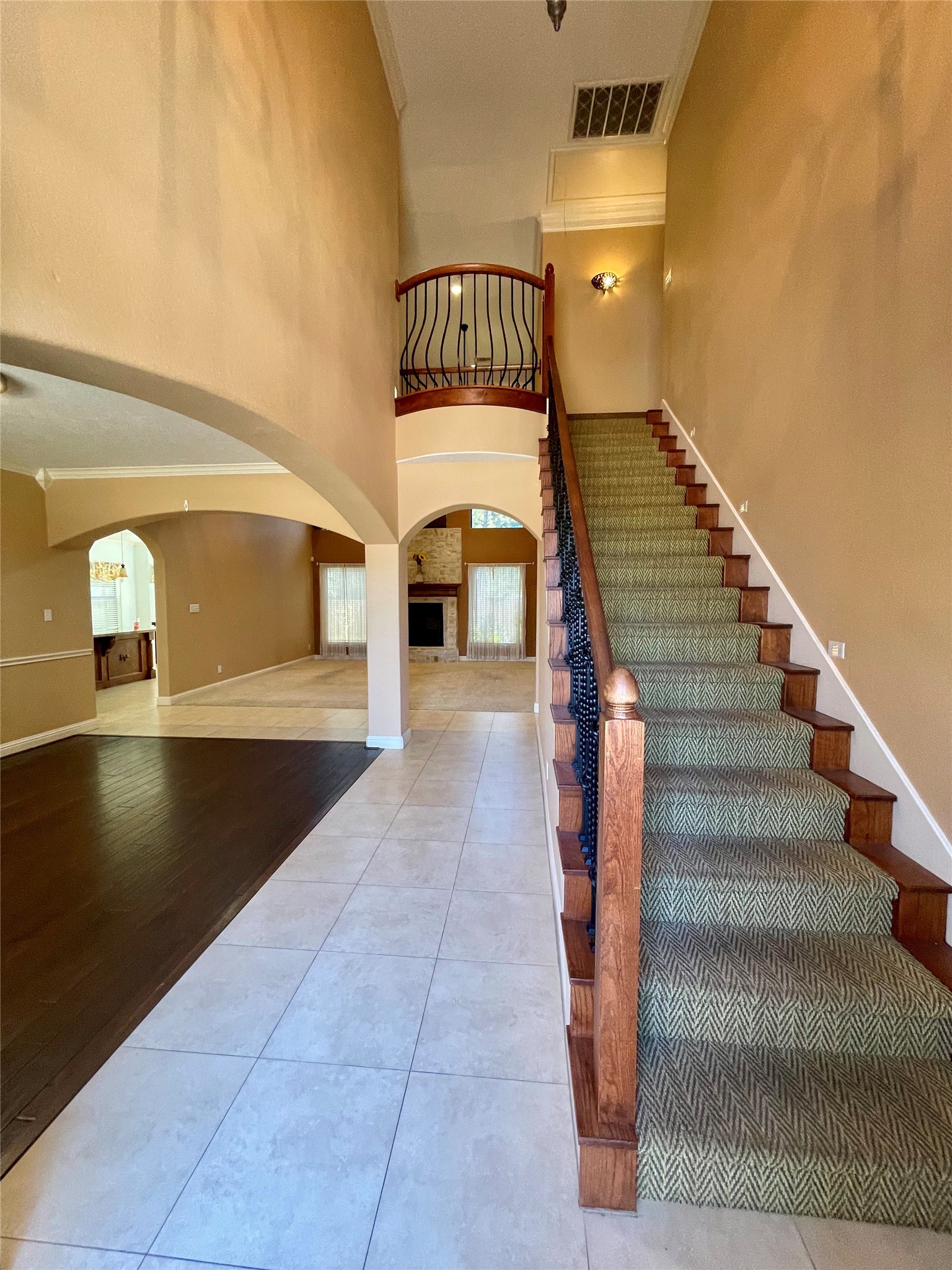 4138 Lakepointe Forest Drive, Seabrook, TX 77586