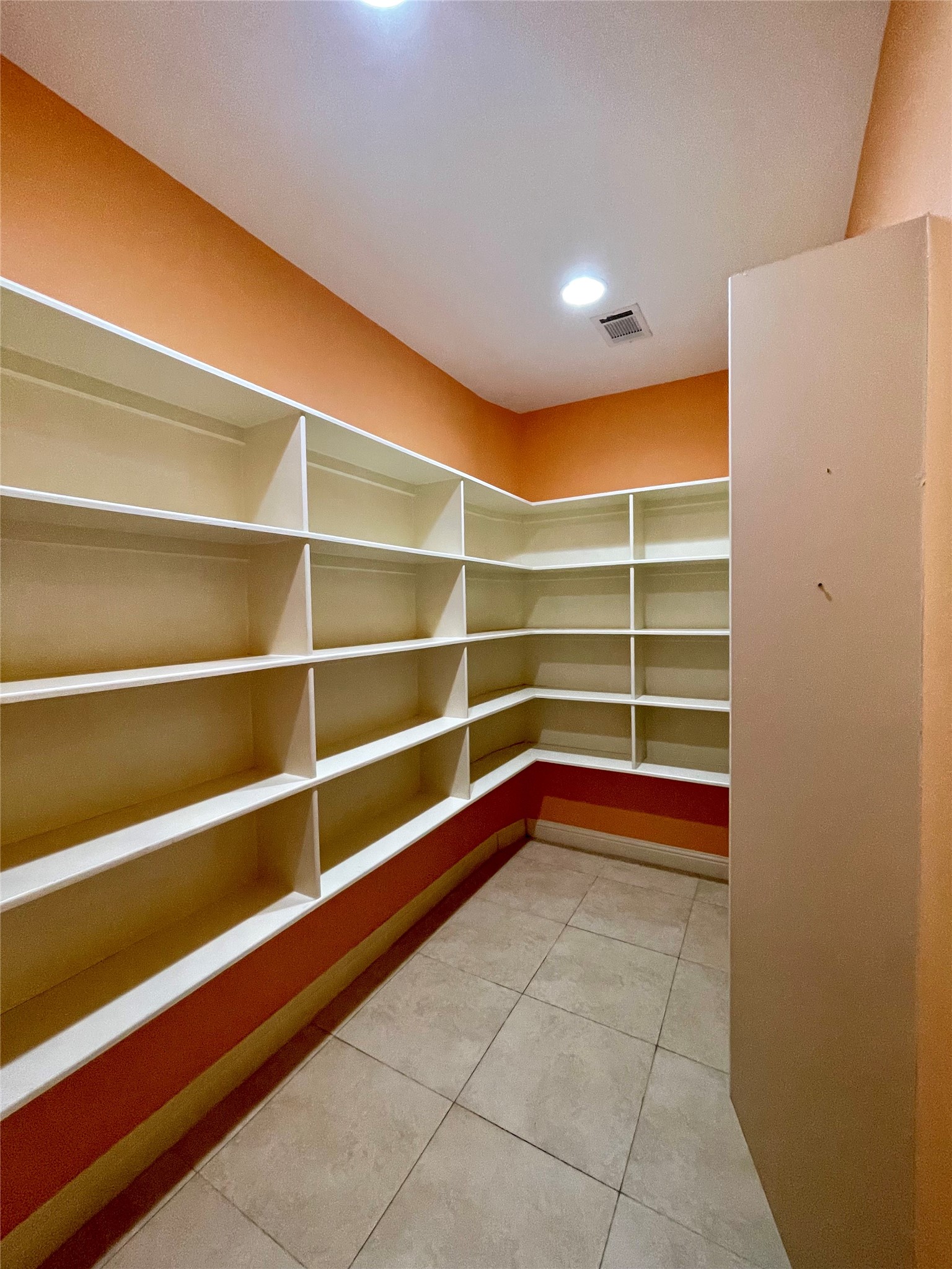 4138 Lakepointe Forest Drive, Seabrook, TX 77586