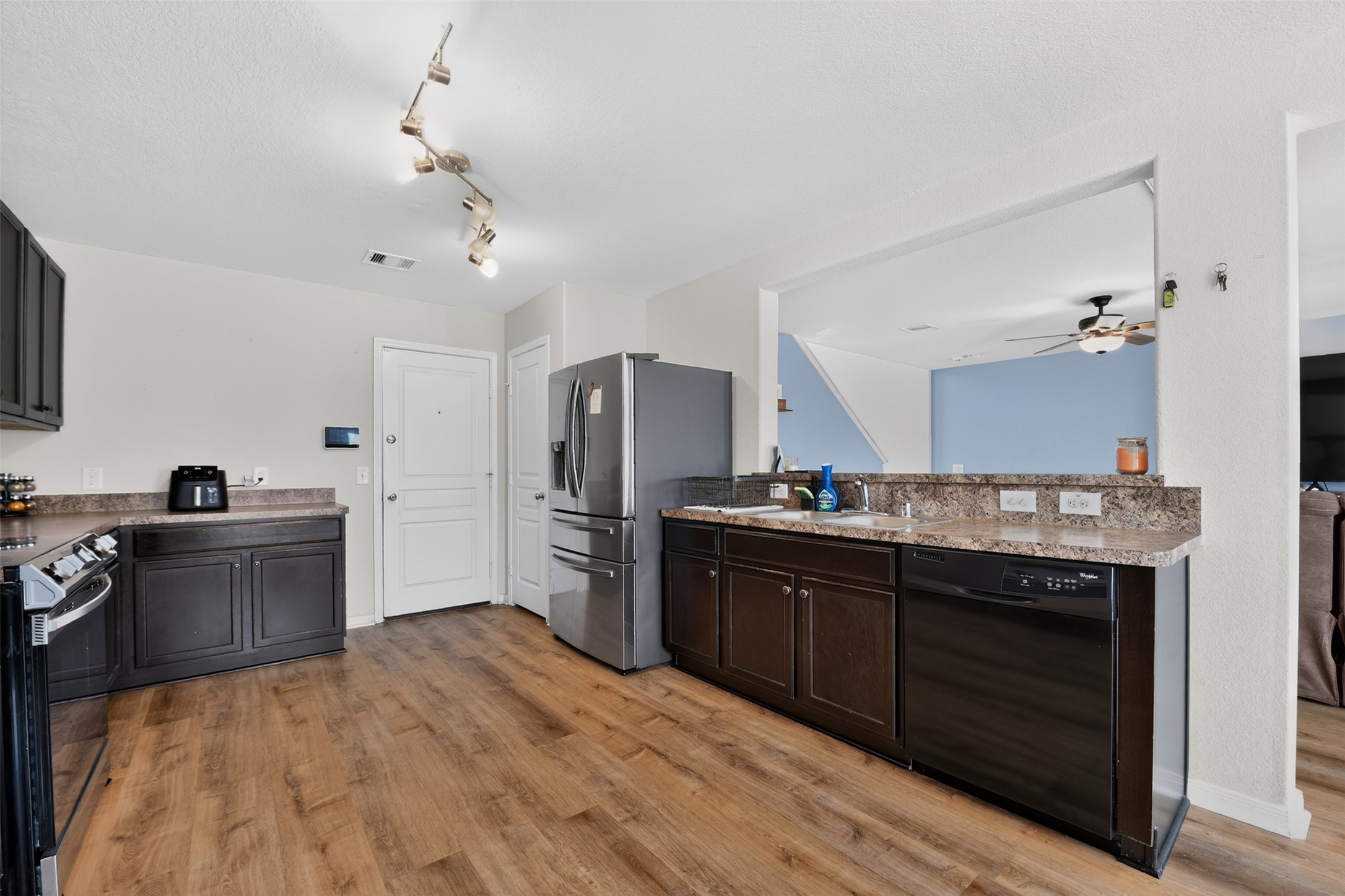 10006 Dawson Hill Lane, Houston, TX 77044