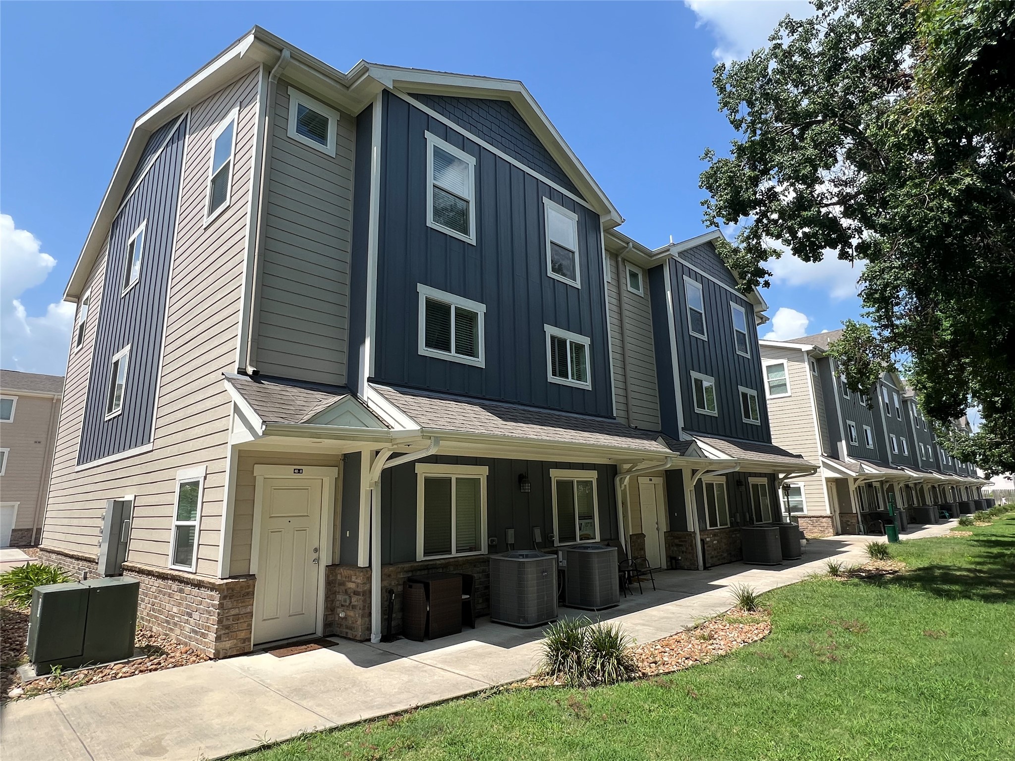 21155 Gosling Road, #48 A-D, Spring, TX 77388 21155 Gosling Road, #48 A-D, Spring, TX 77388