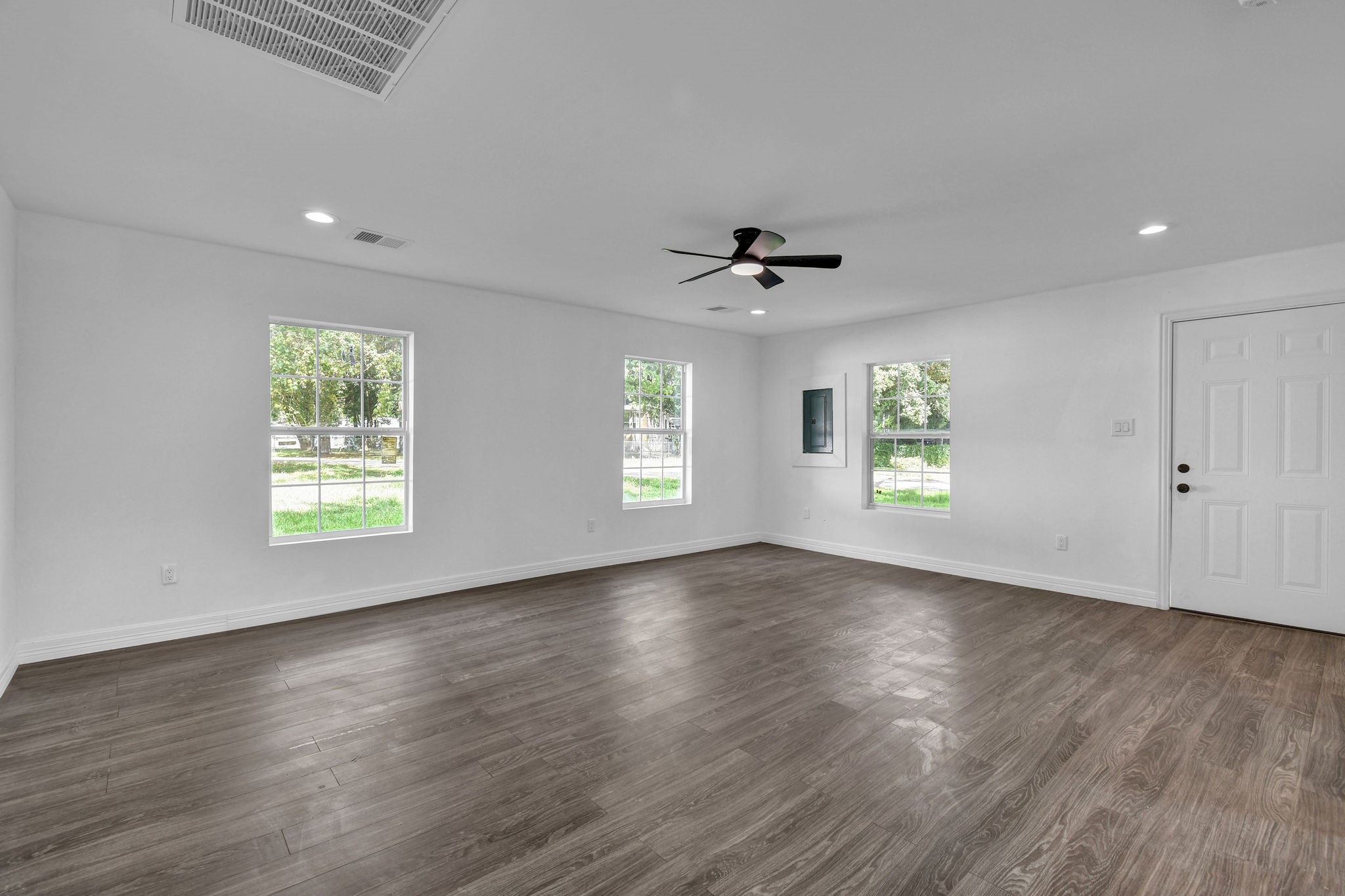 1332 Montgomery Street, La Marque, TX 77568