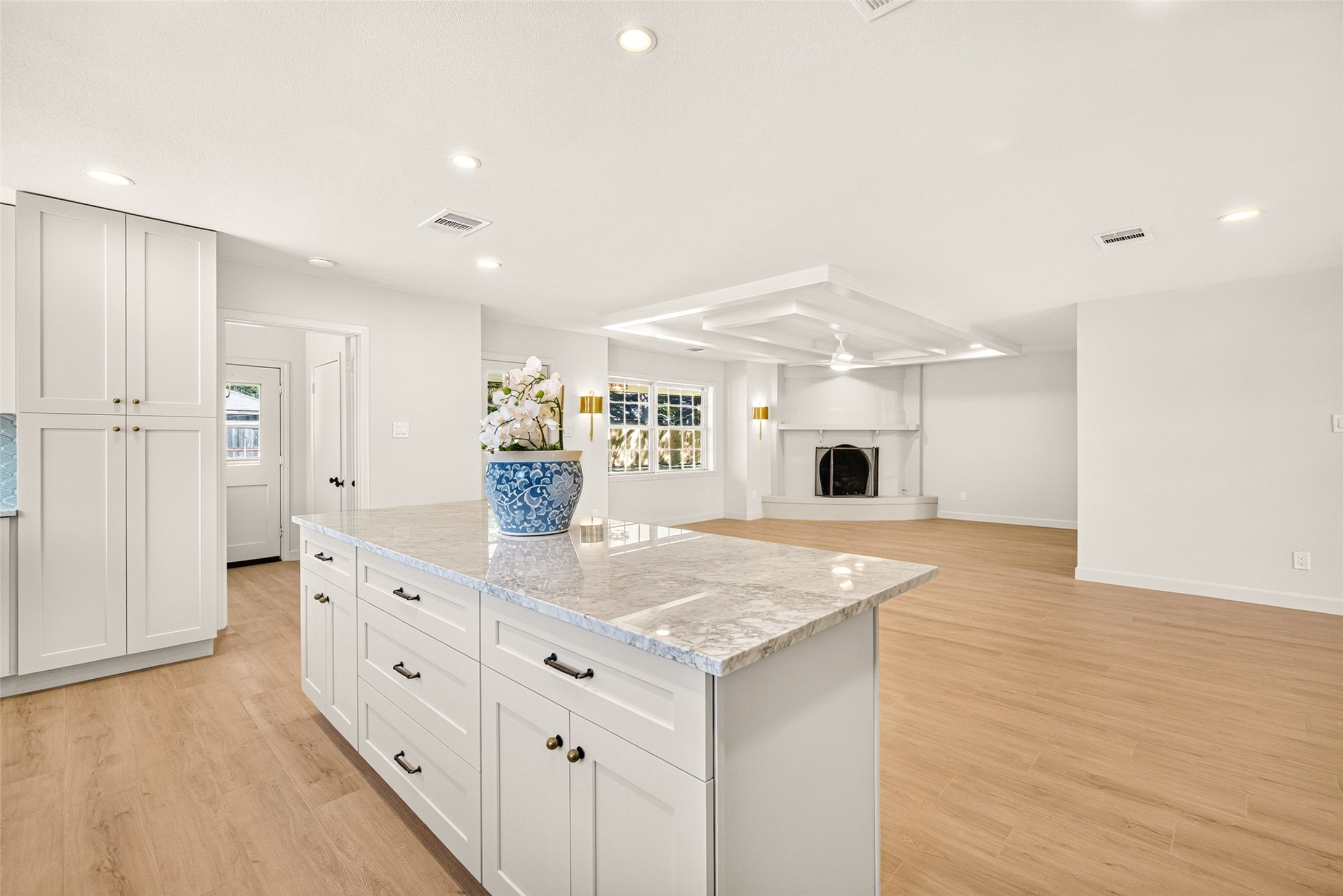 18203 Carriage Lane, Nassau Bay, TX 77058