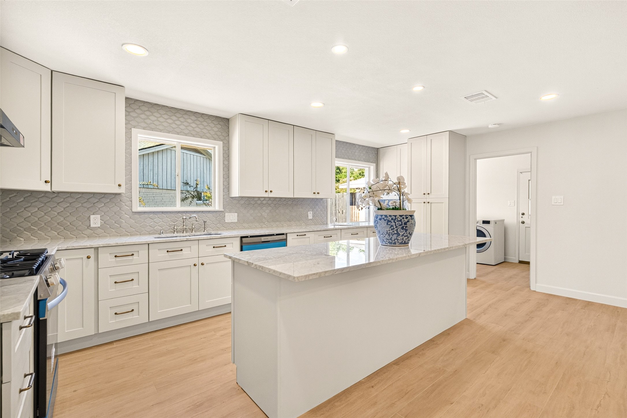 18203 Carriage Lane, Nassau Bay, TX 77058