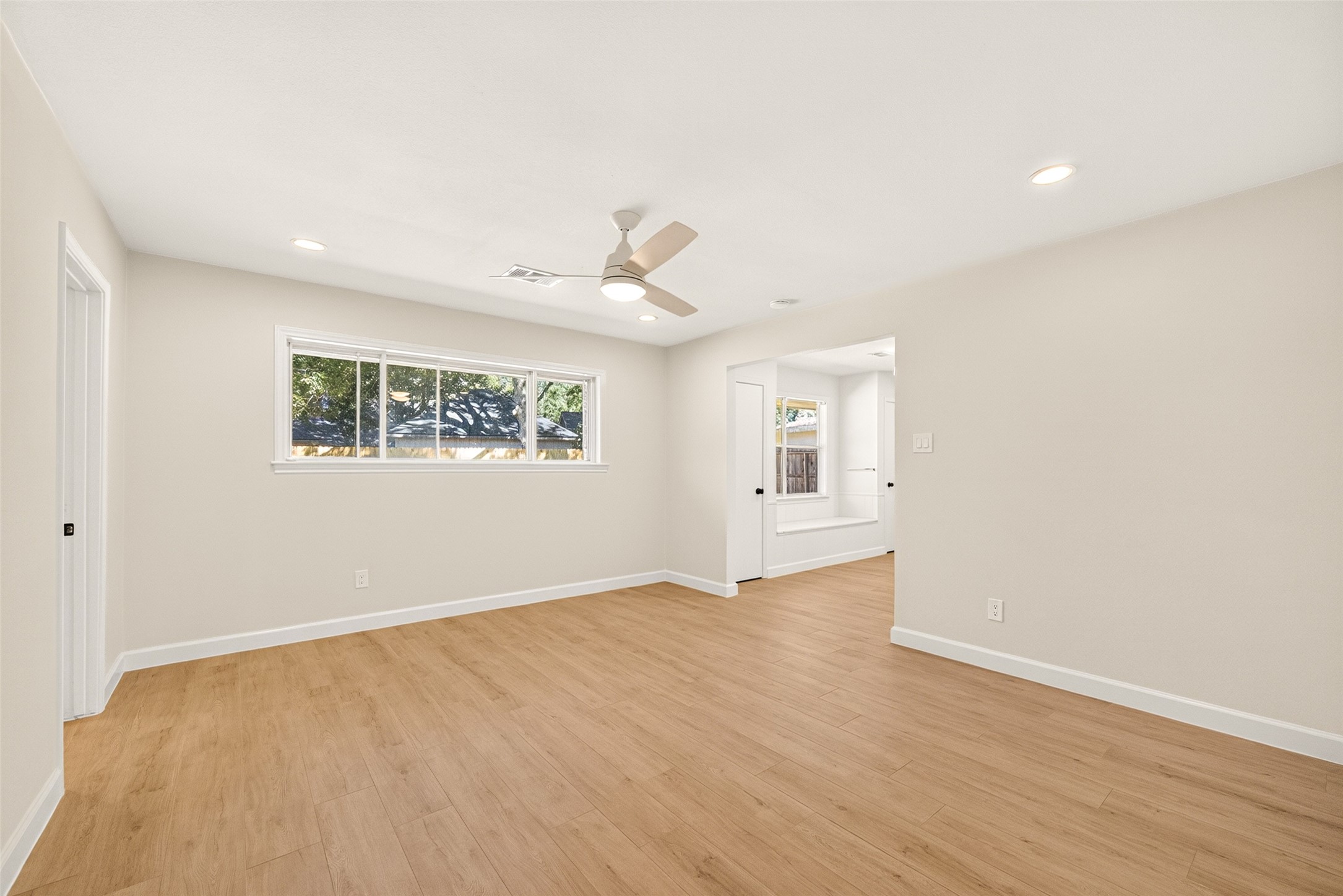 18203 Carriage Lane, Nassau Bay, TX 77058
