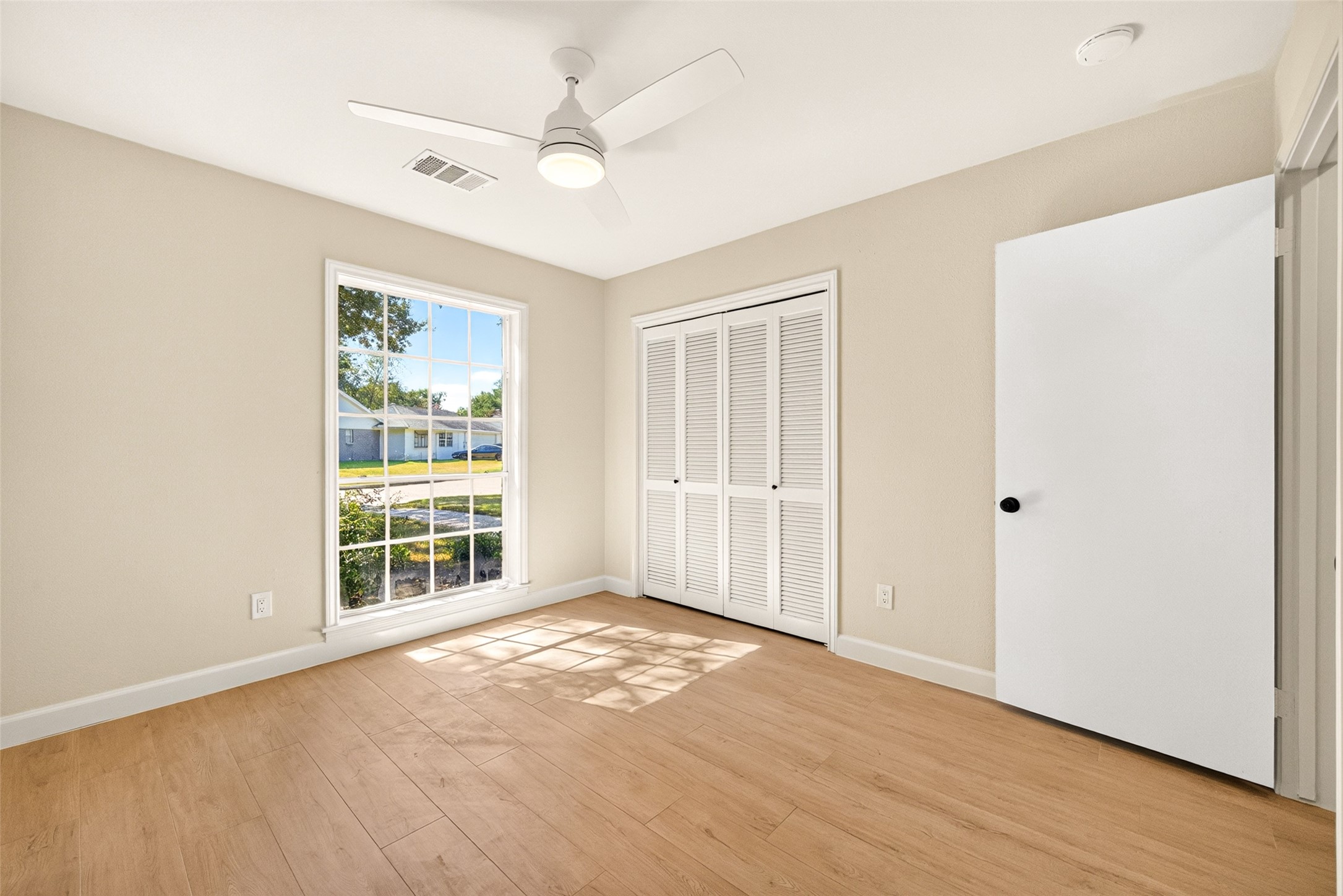 18203 Carriage Lane, Nassau Bay, TX 77058
