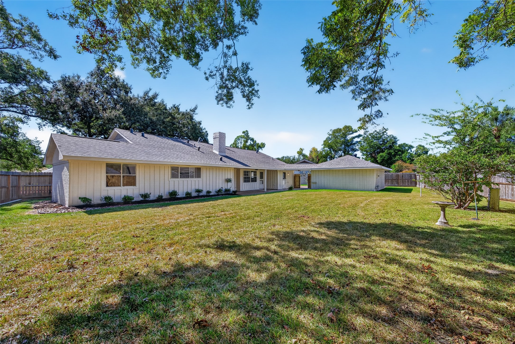 18203 Carriage Lane, Nassau Bay, TX 77058