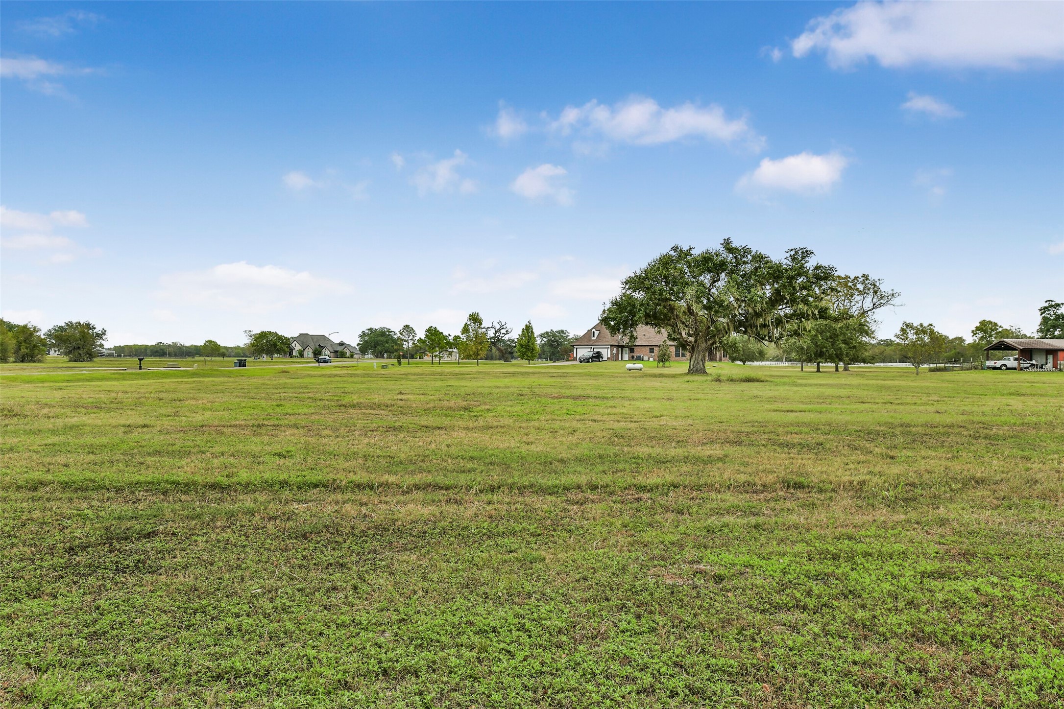 2811 Horse Trail Drive, Rosharon, TX 77583