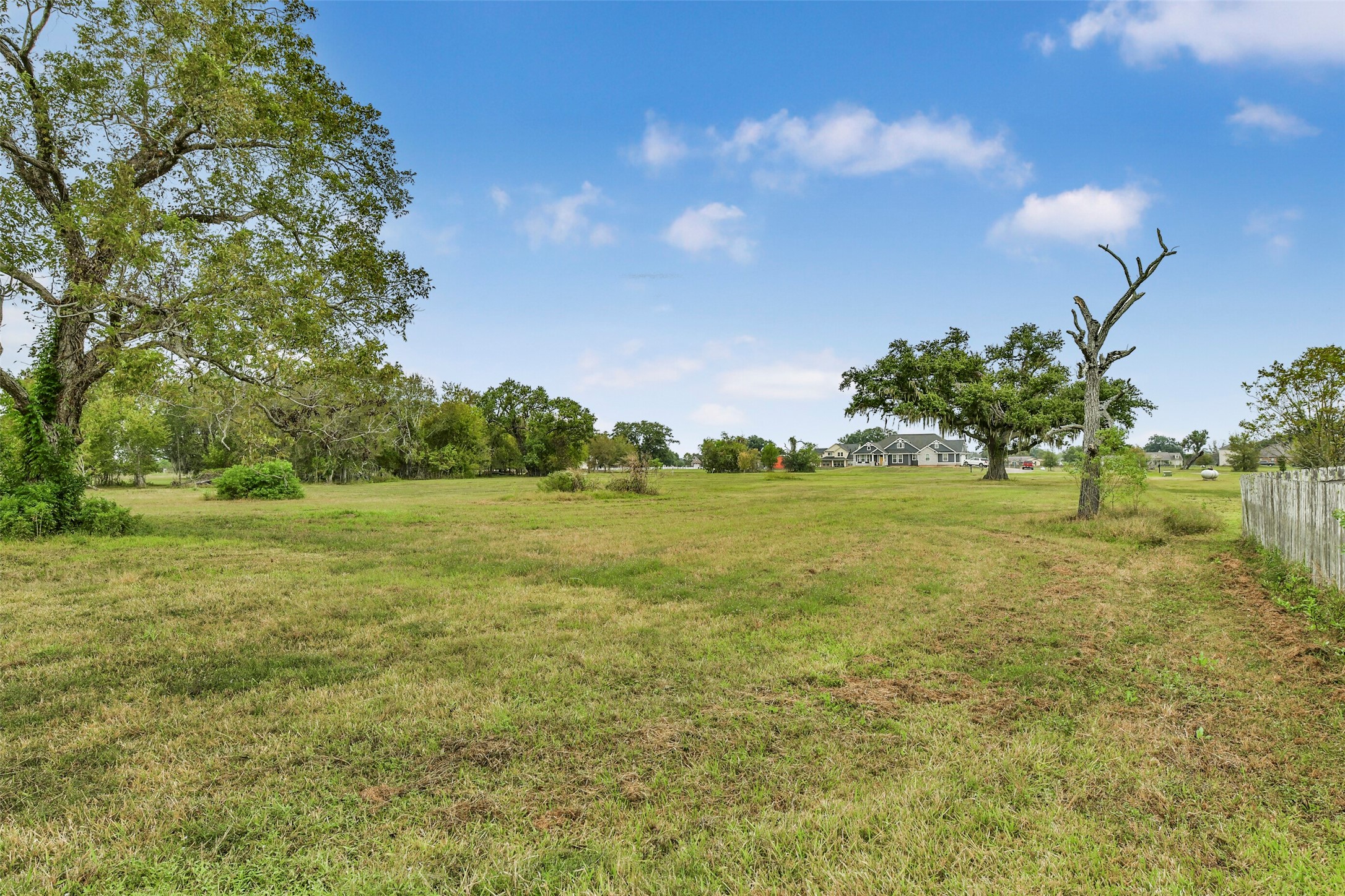 2811 Horse Trail Drive, Rosharon, TX 77583 2811 Horse Trail Drive, Rosharon, TX 77583