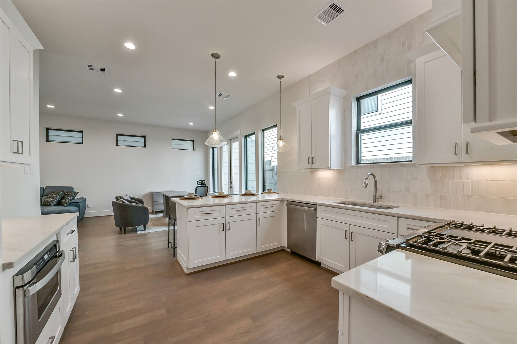 3516 Harvest Dance Drive, Houston, TX 77008