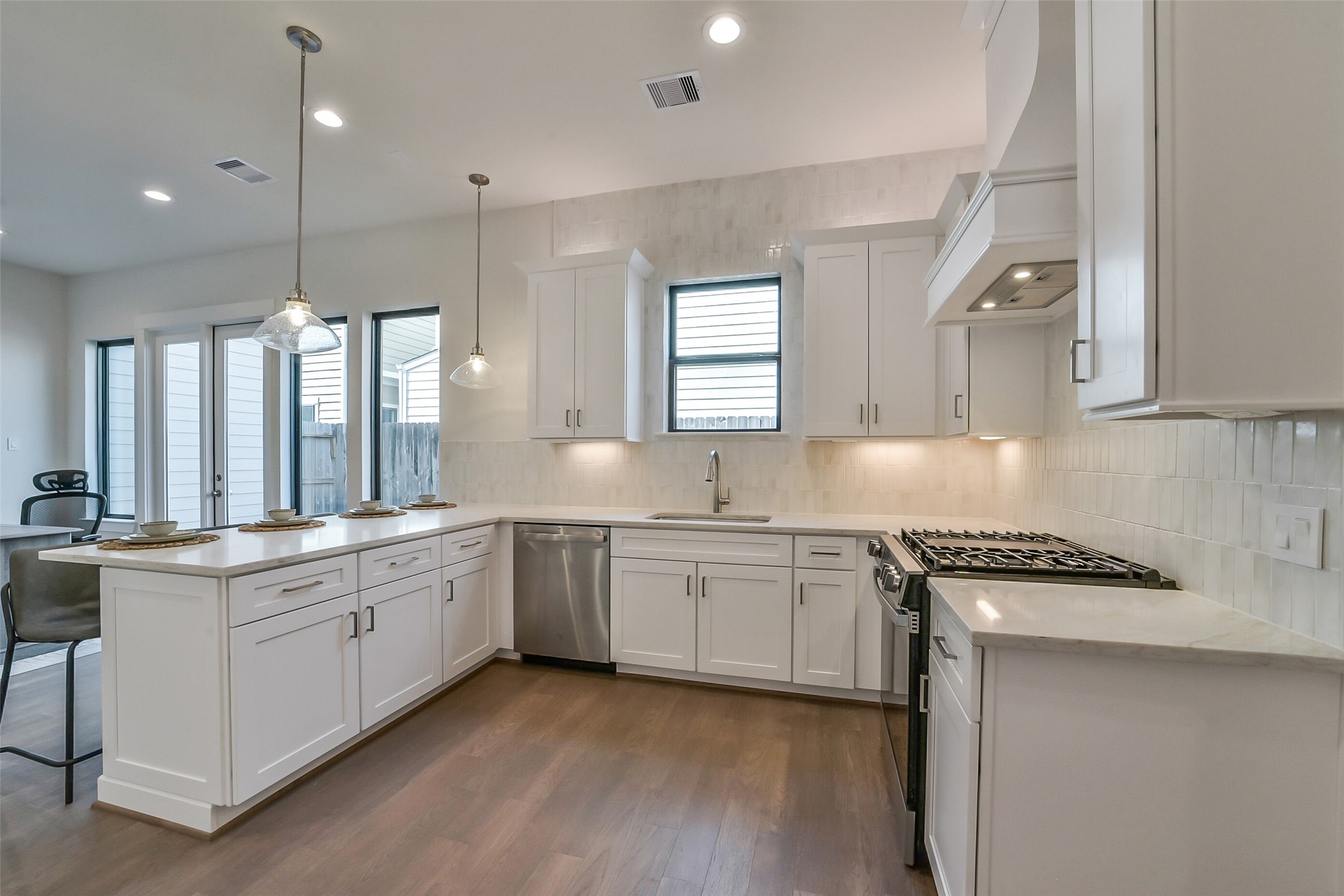 3516 Harvest Dance Drive, Houston, TX 77008