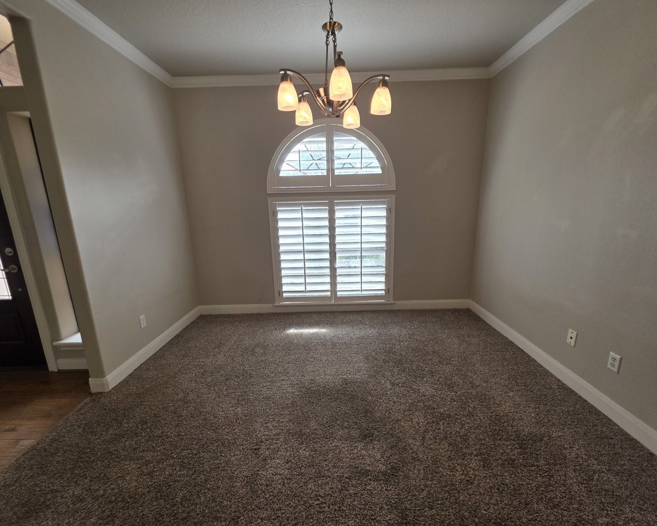 Formal dining room
