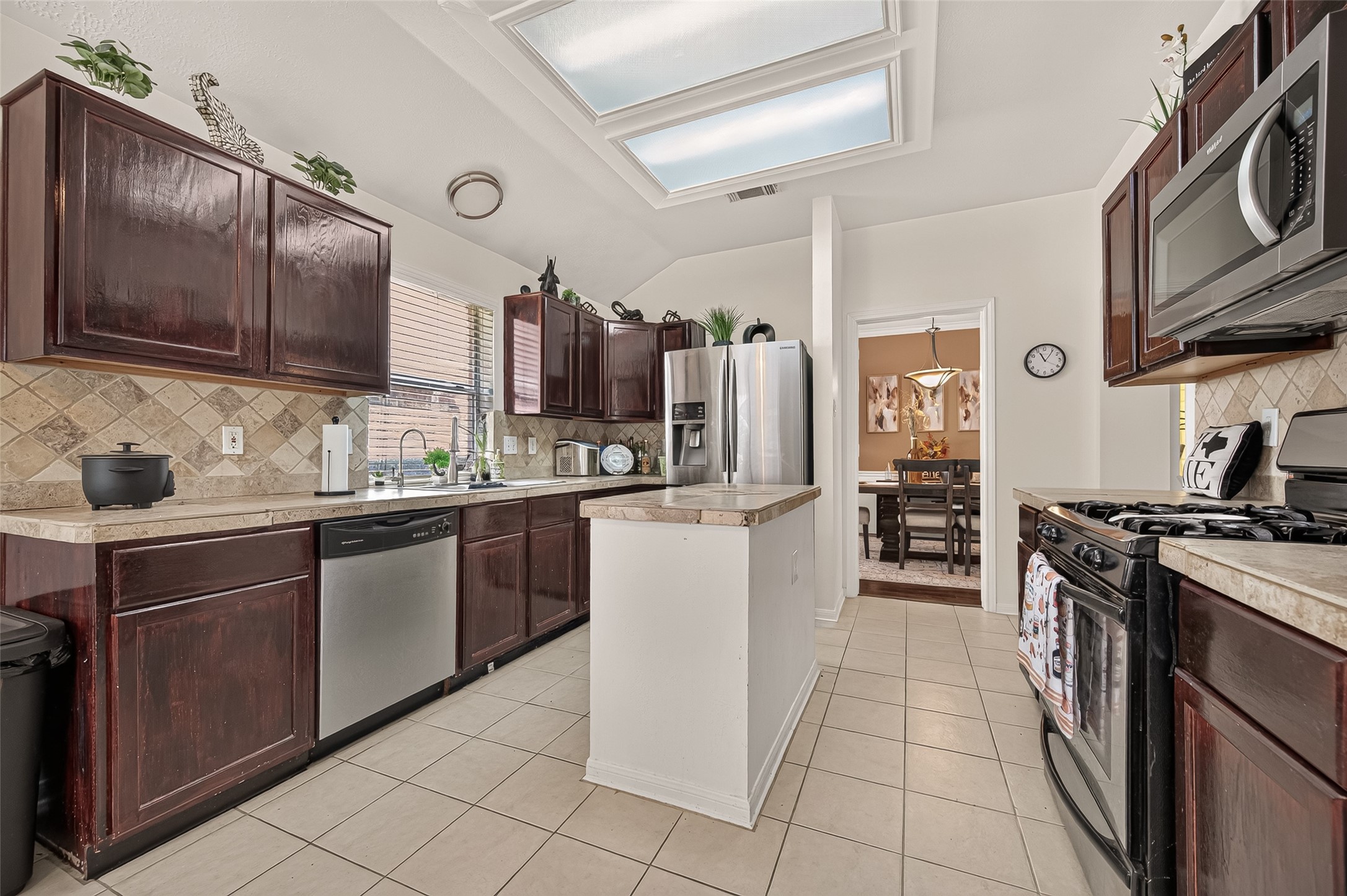 1615 Glacier Blue Drive, Fresno, TX 77545